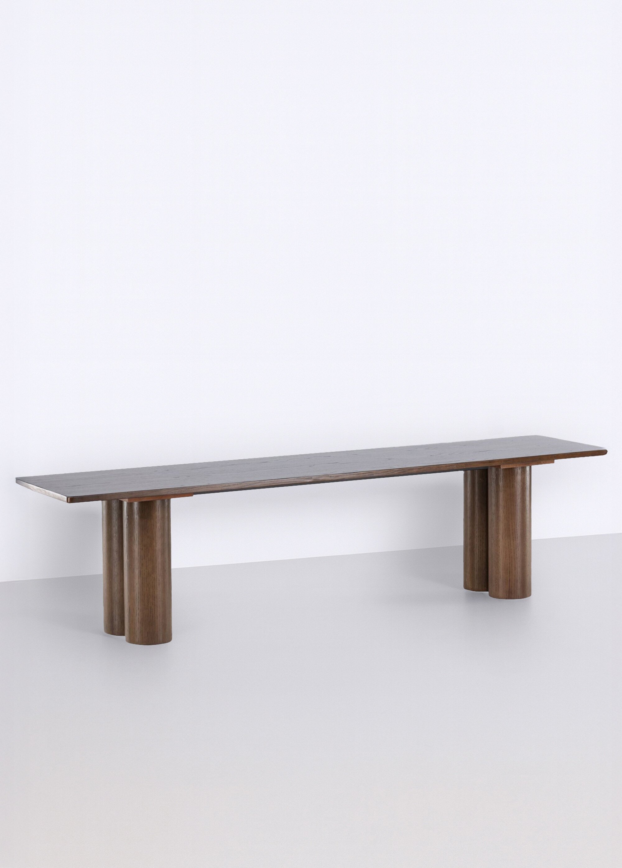 Banc déco en bois au design épuré