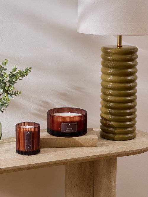 Bougie parfumée avec pot en verre strié FIGUE NOIRE JJA-211726B SI1