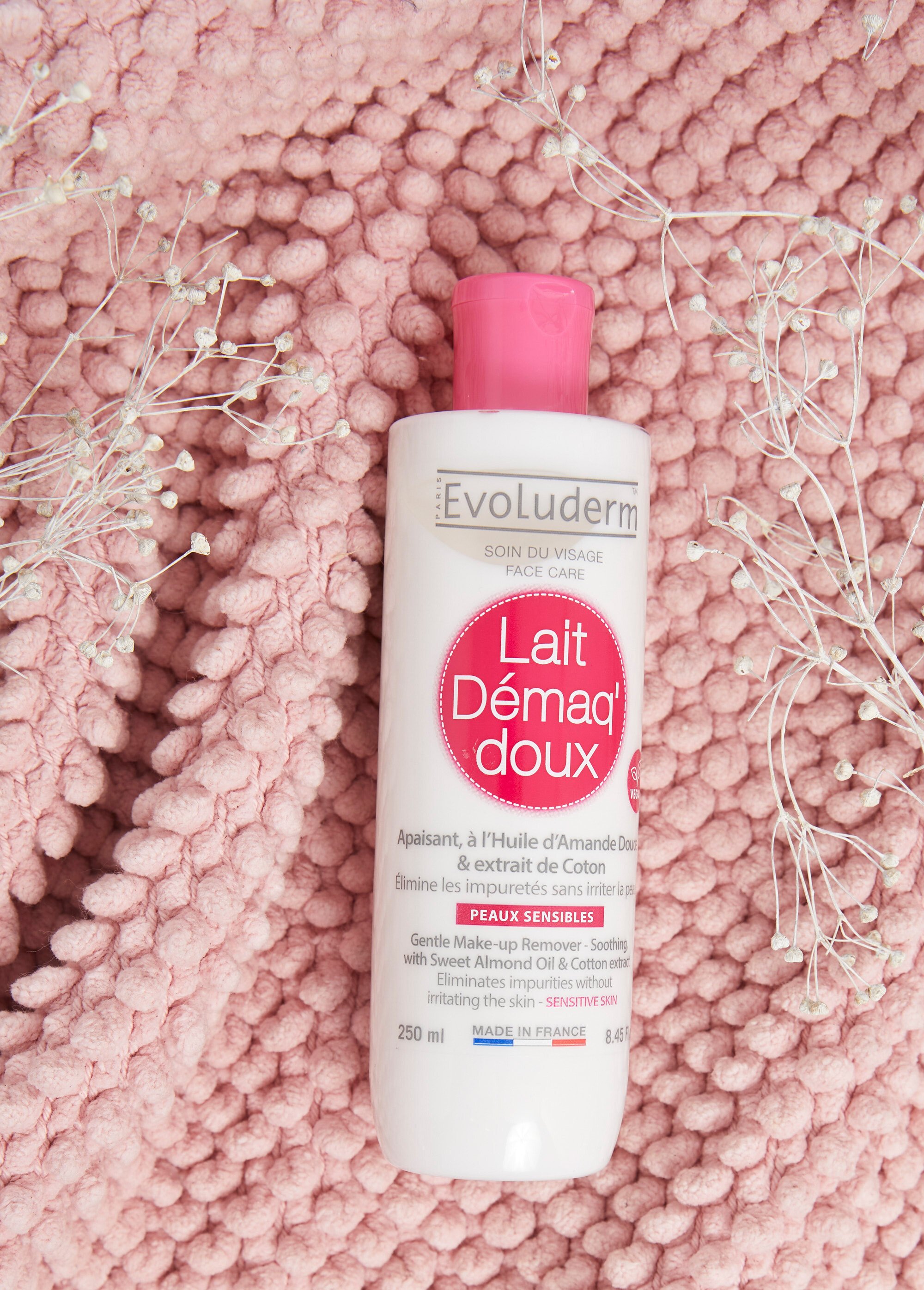 Lait Démaquillant doux apaisant vegan Blanc EVO-16296 SI1