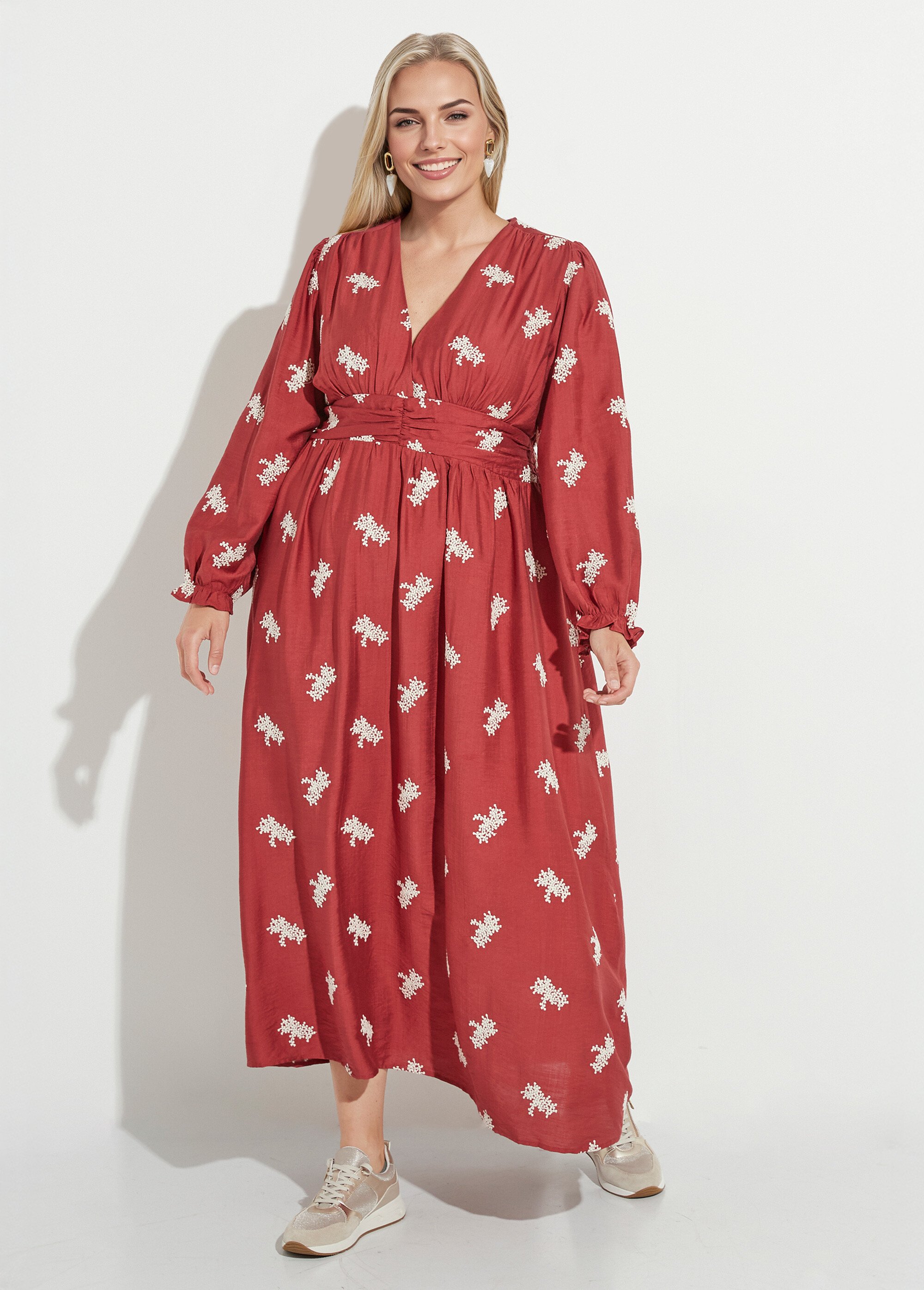 Robe longue taille plissée, broderies Femme Grande Taille Rouge MAE-M217-5-1805 FA1