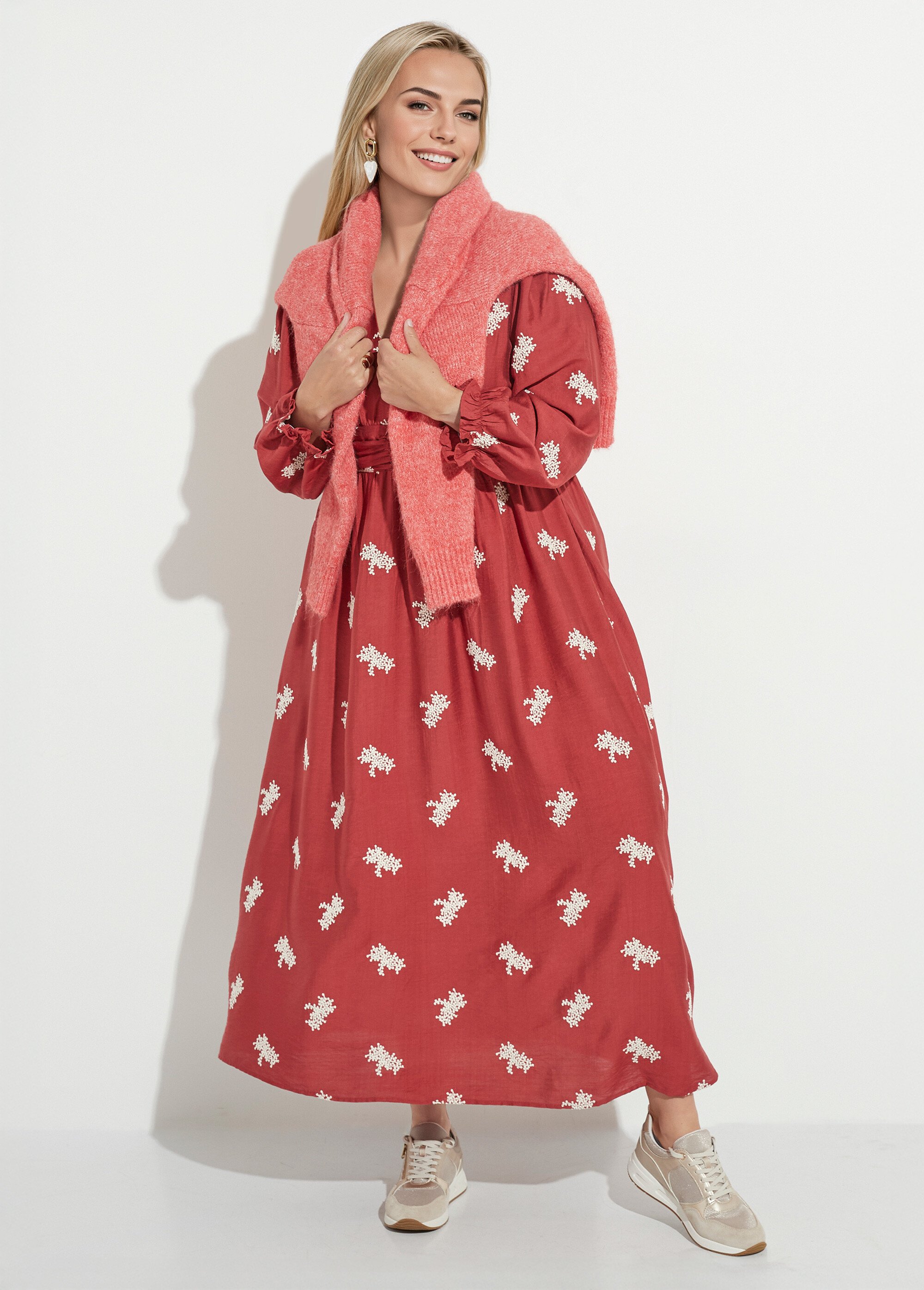 Robe longue taille plissée, broderies Femme Grande Taille Rouge MAE-M217-5-1805 MV1