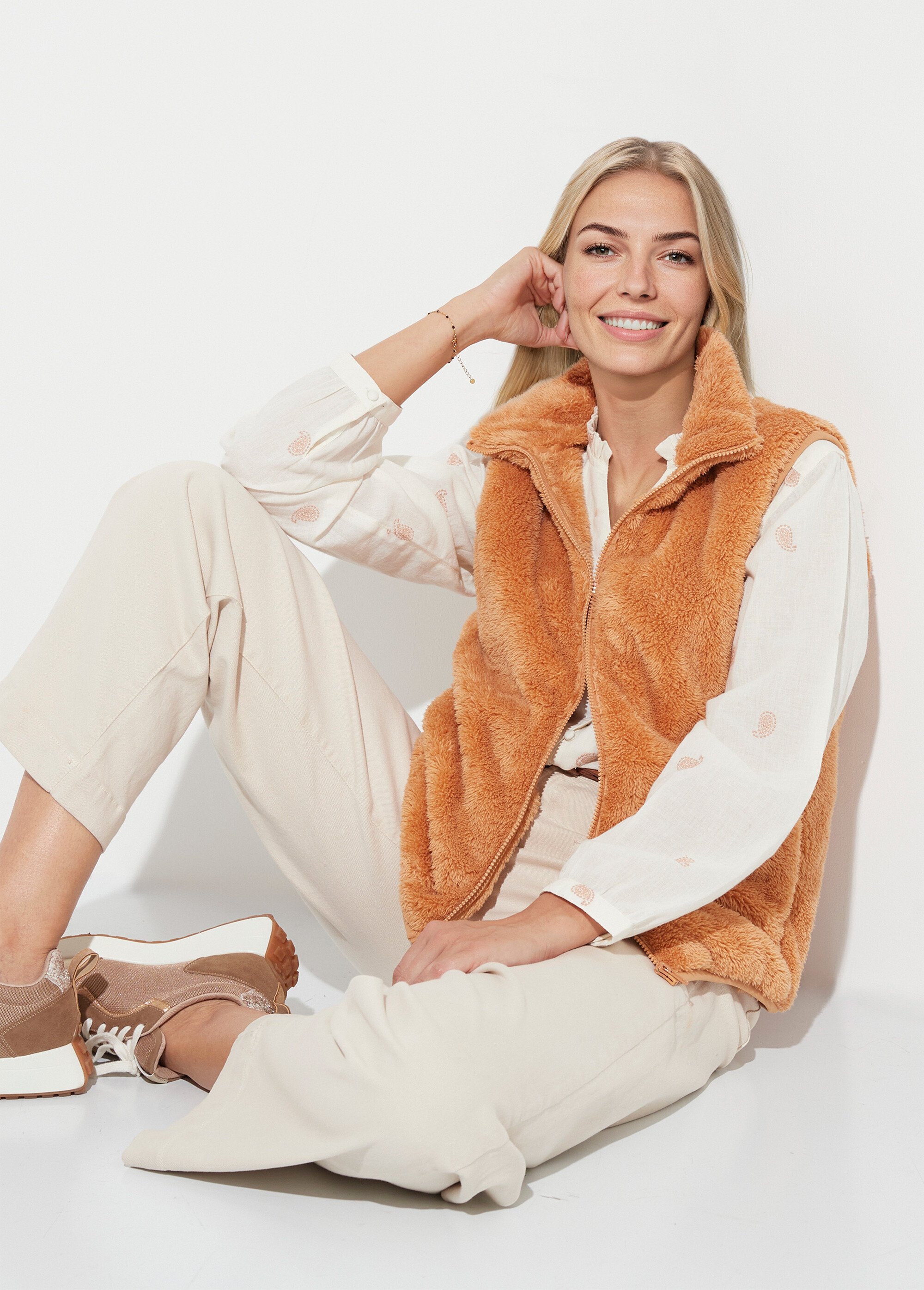 Veste fausse fourrure sans manches col montant Femme Beige TIMEO MV1