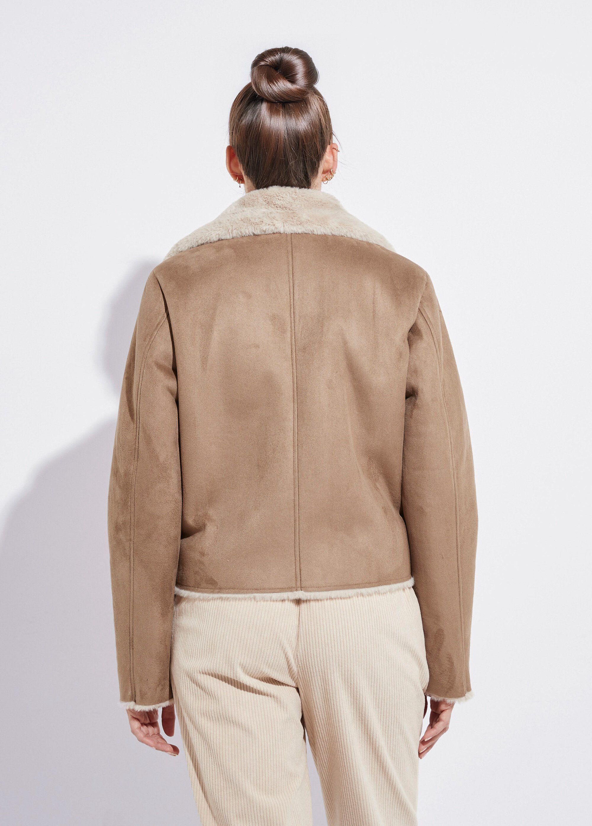 Blouson zippé façon peau lainée