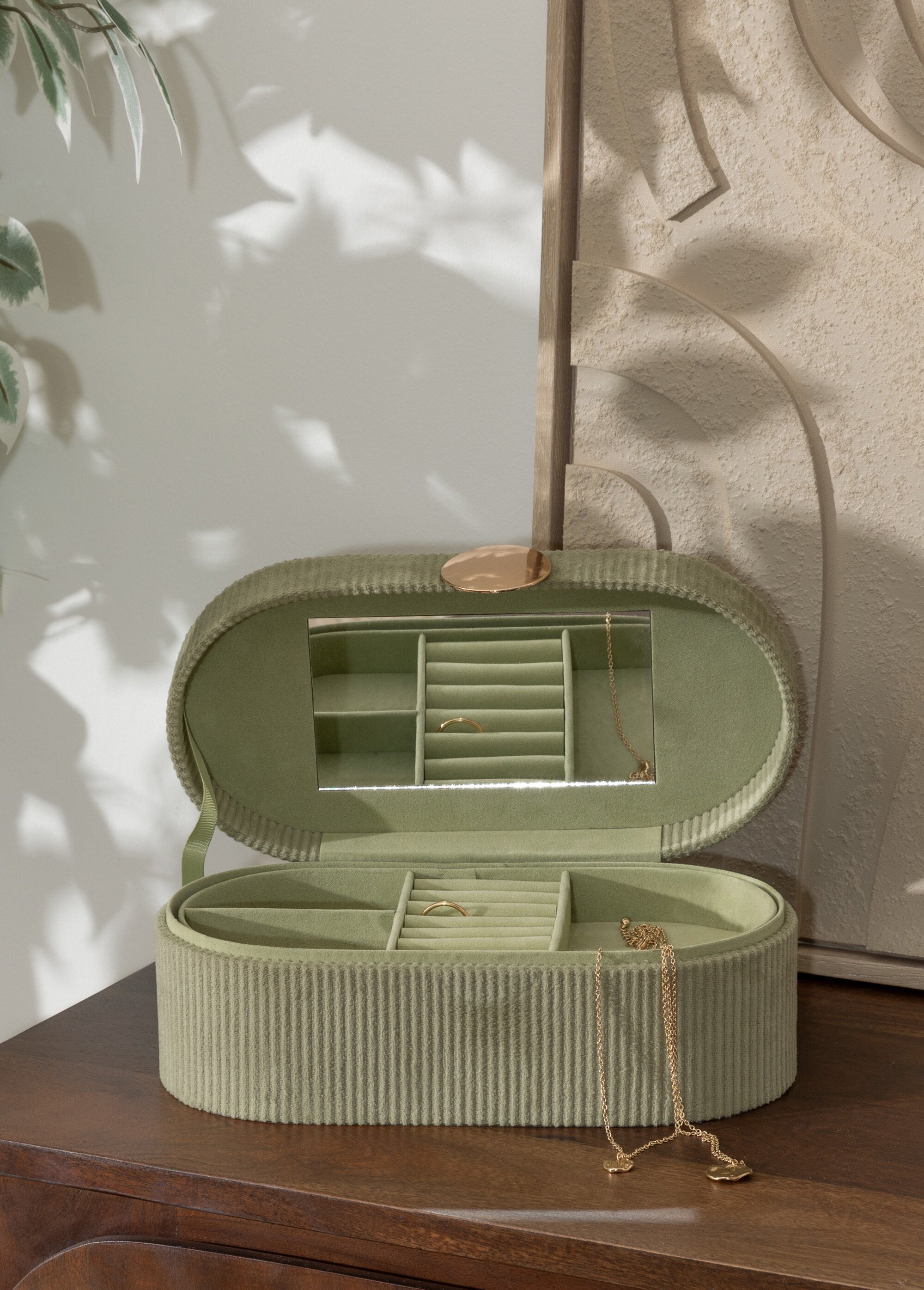 Boite à bijoux ovale en velours Vert JJA-192949 SI1