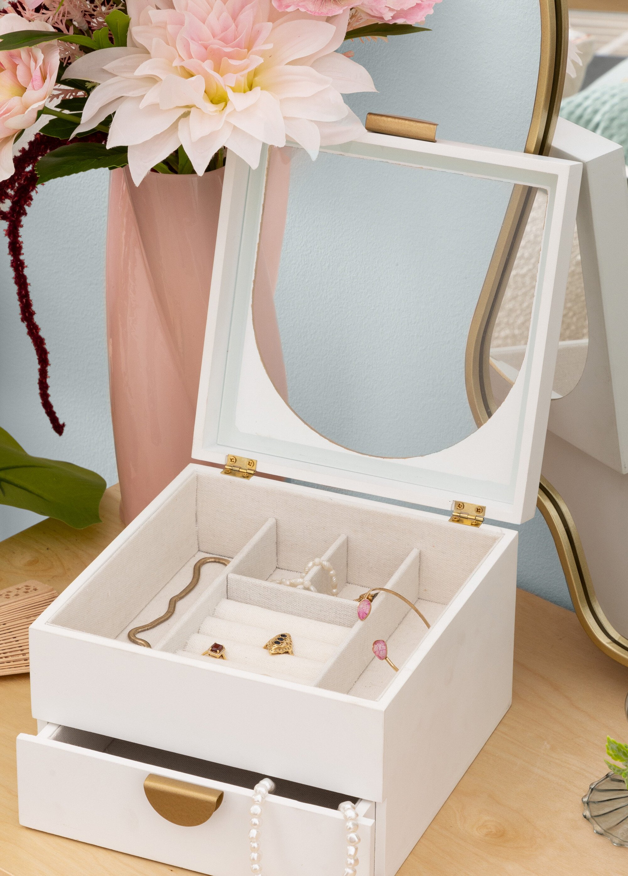 Boite à bijoux vitrée en bois et métal Blanc JJA-206166 SI1