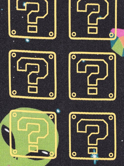 Coupon tissu habillement, Aliens 4J MARRON COT112637 DE2