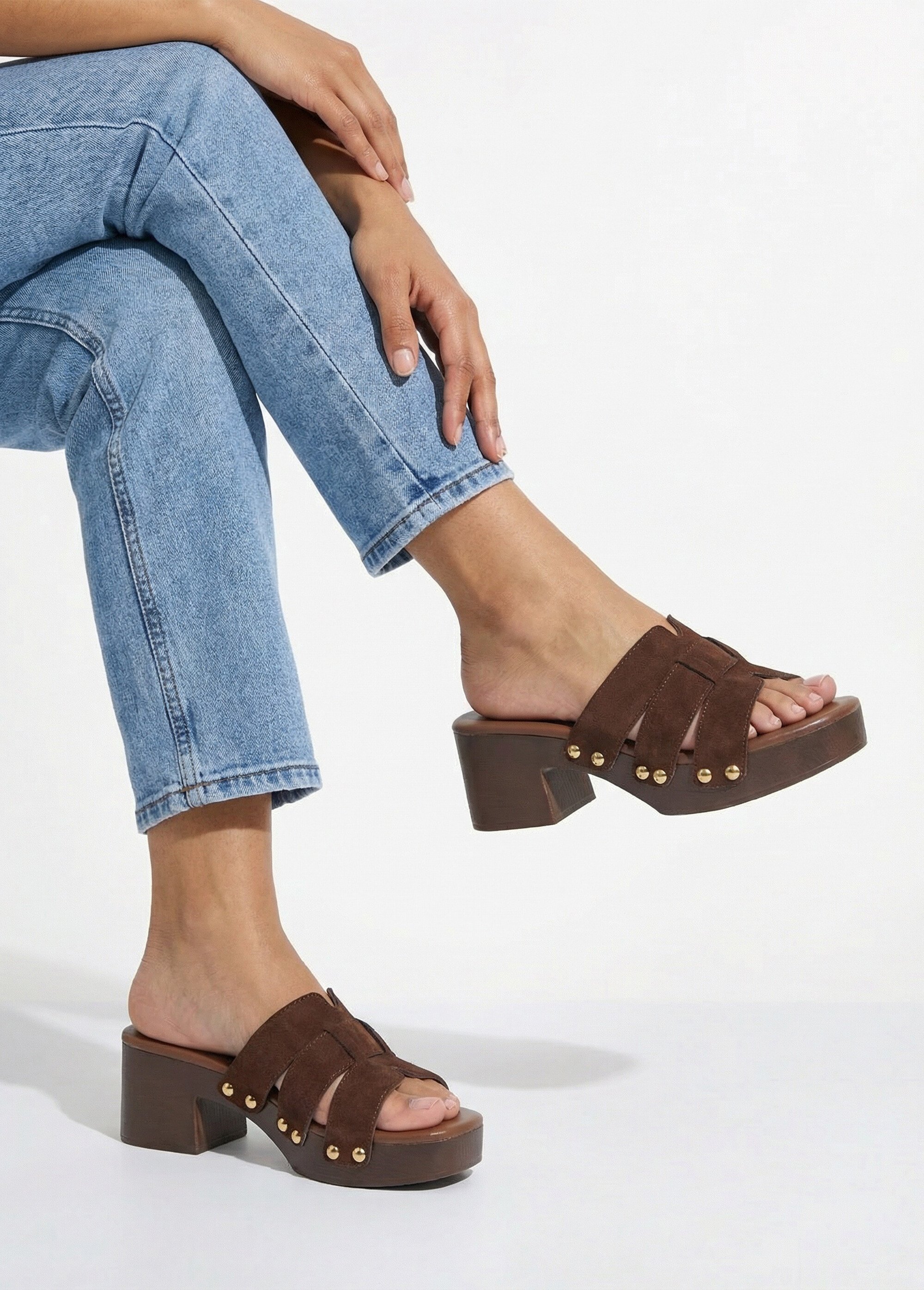 Mules cloutées en suédine, façon sabots Femme Marron JOIH8-1195A SI1