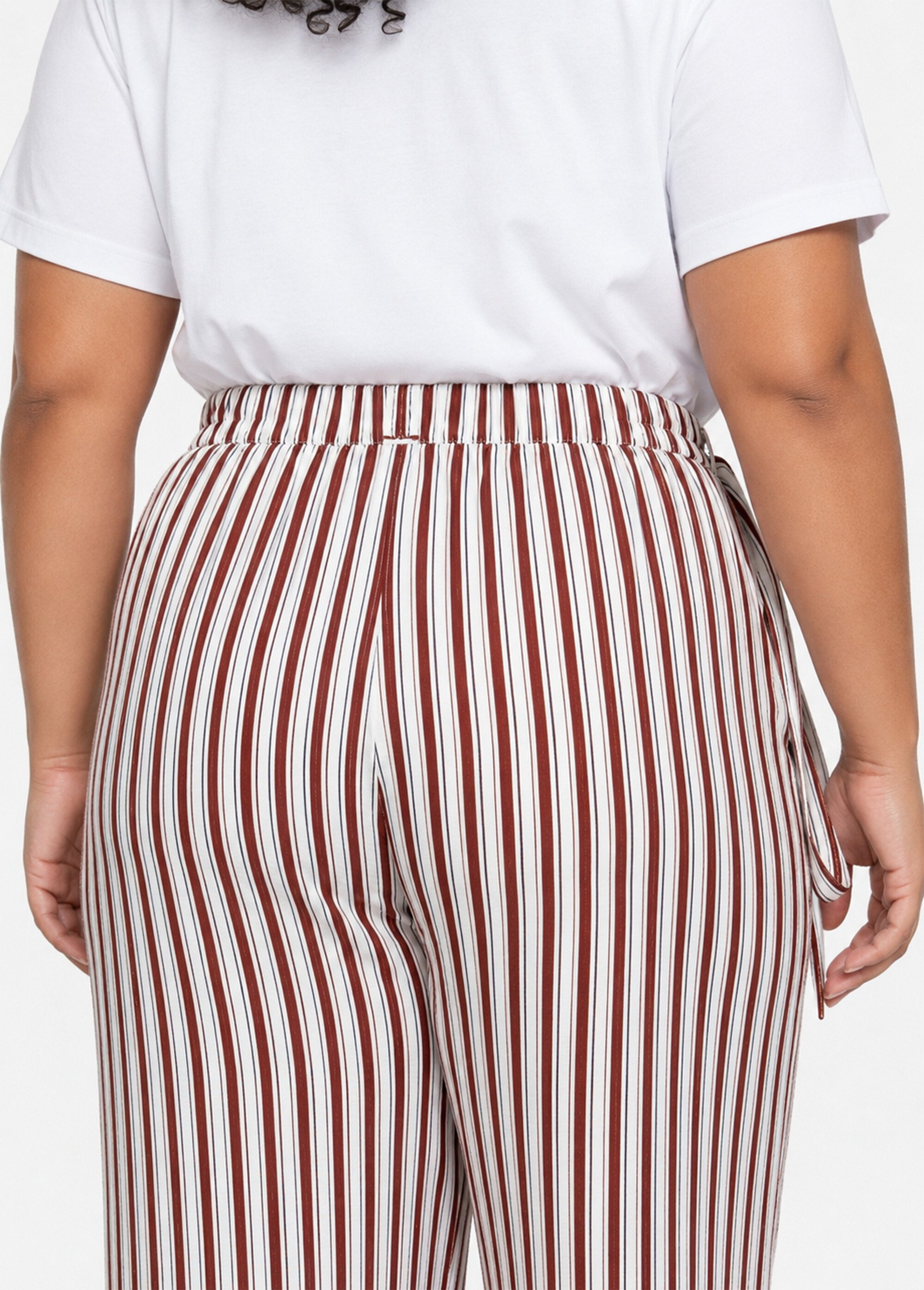 Pantalon rayé ceinturé, fils métallisés