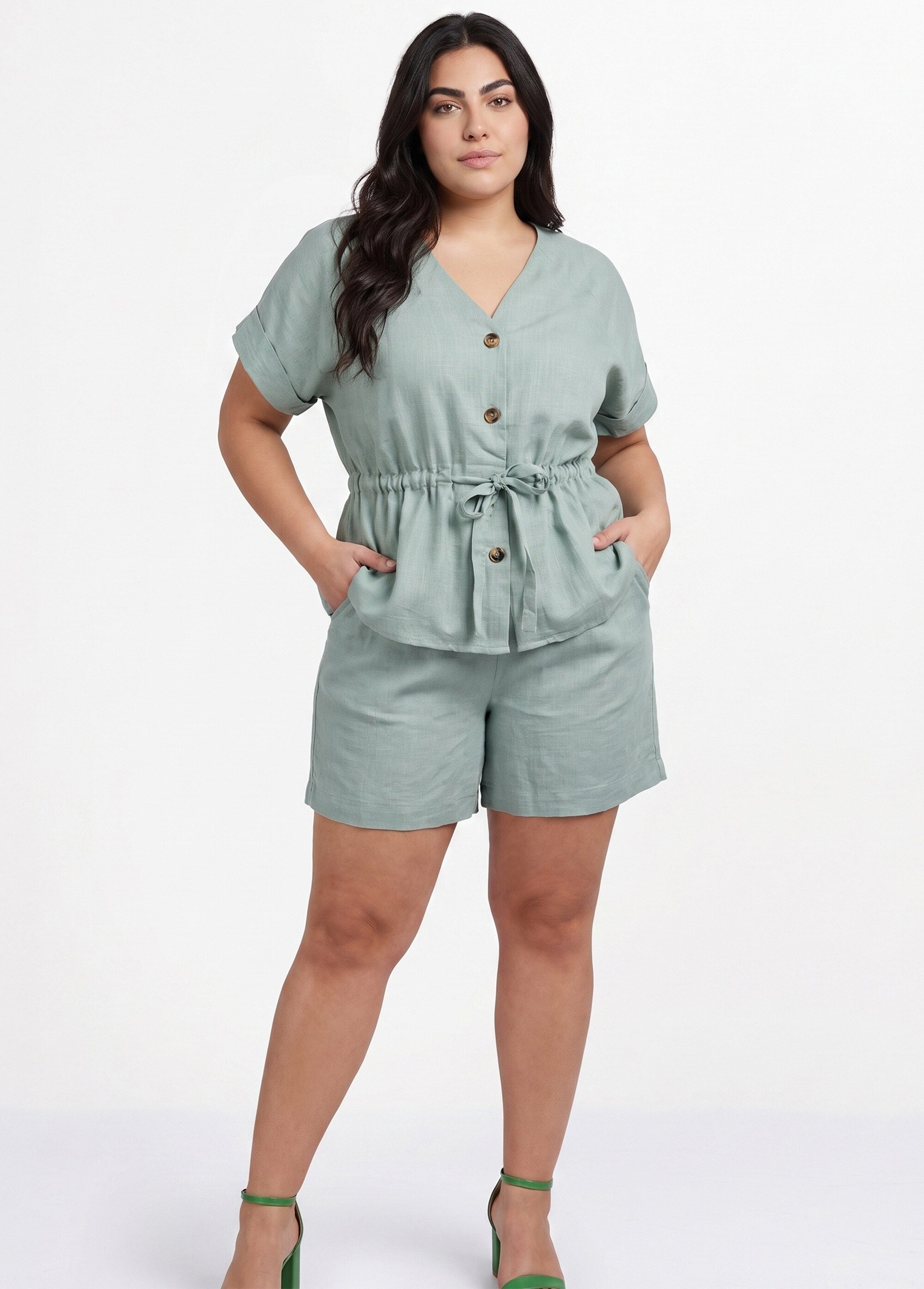 Short large élastiqué avec lin