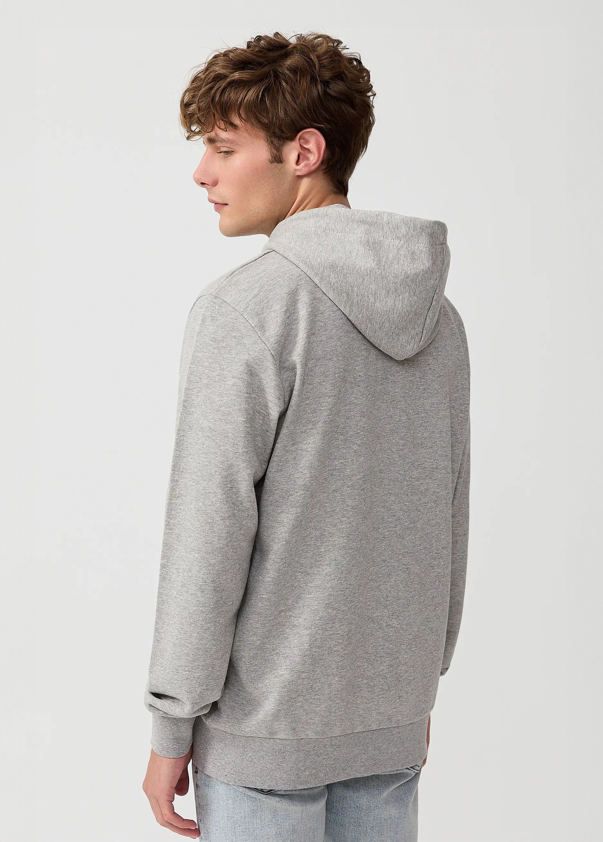 Sweat molletonné zippé à capuche