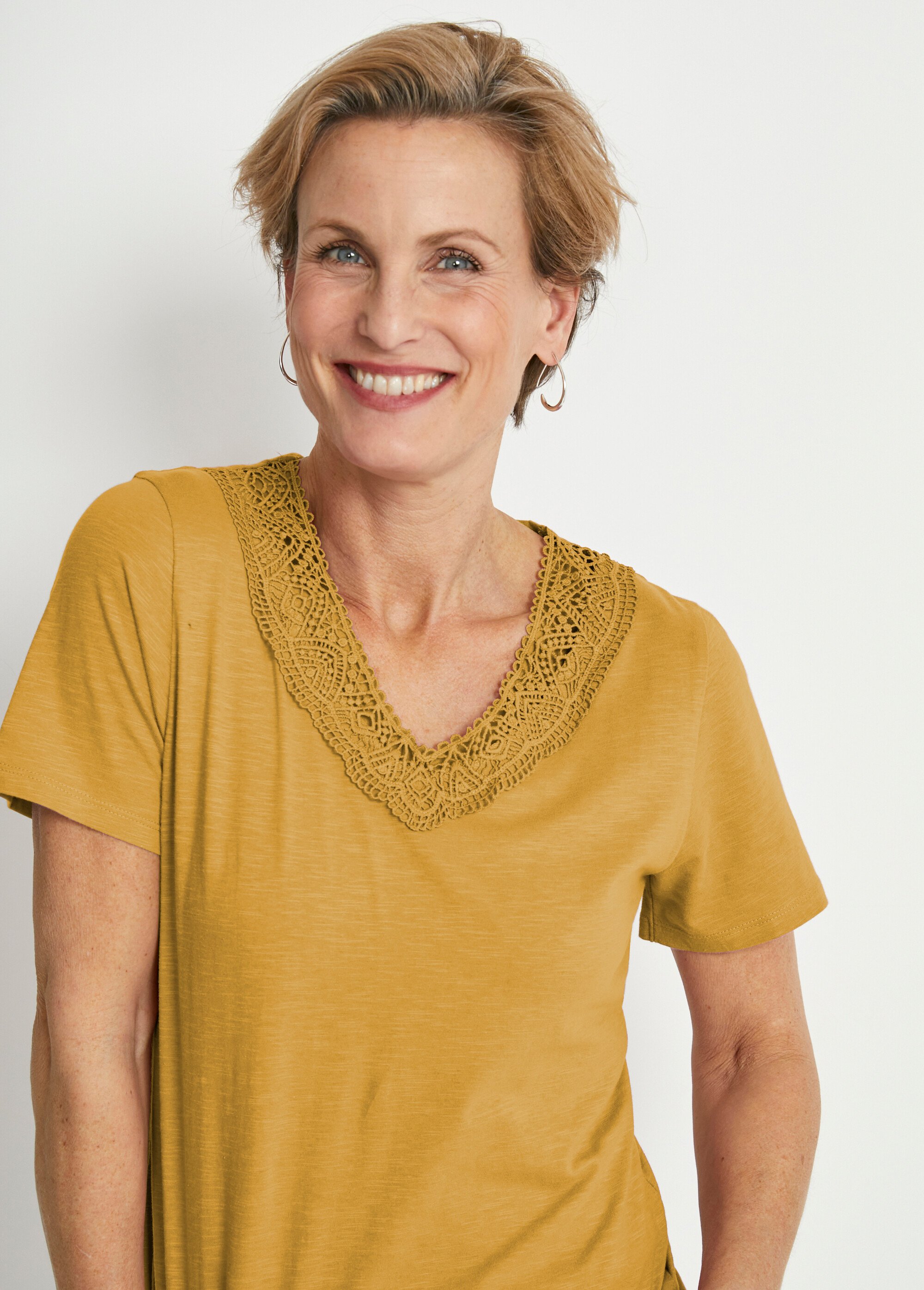 T-shirt manches courtes coton et macramé Femme Jaune CABARA DE1