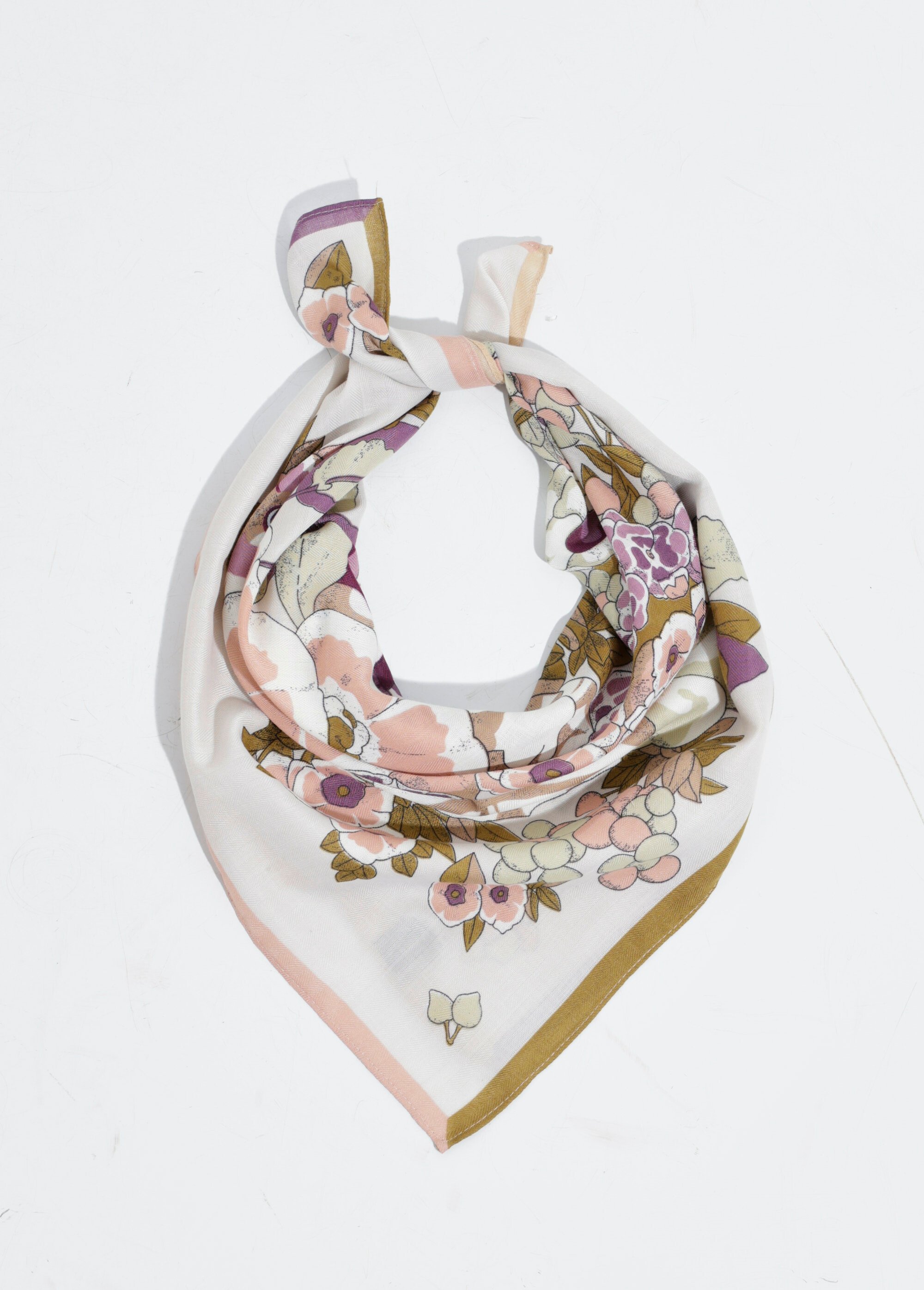 Foulard carré, imprimé fleuri hortensias
