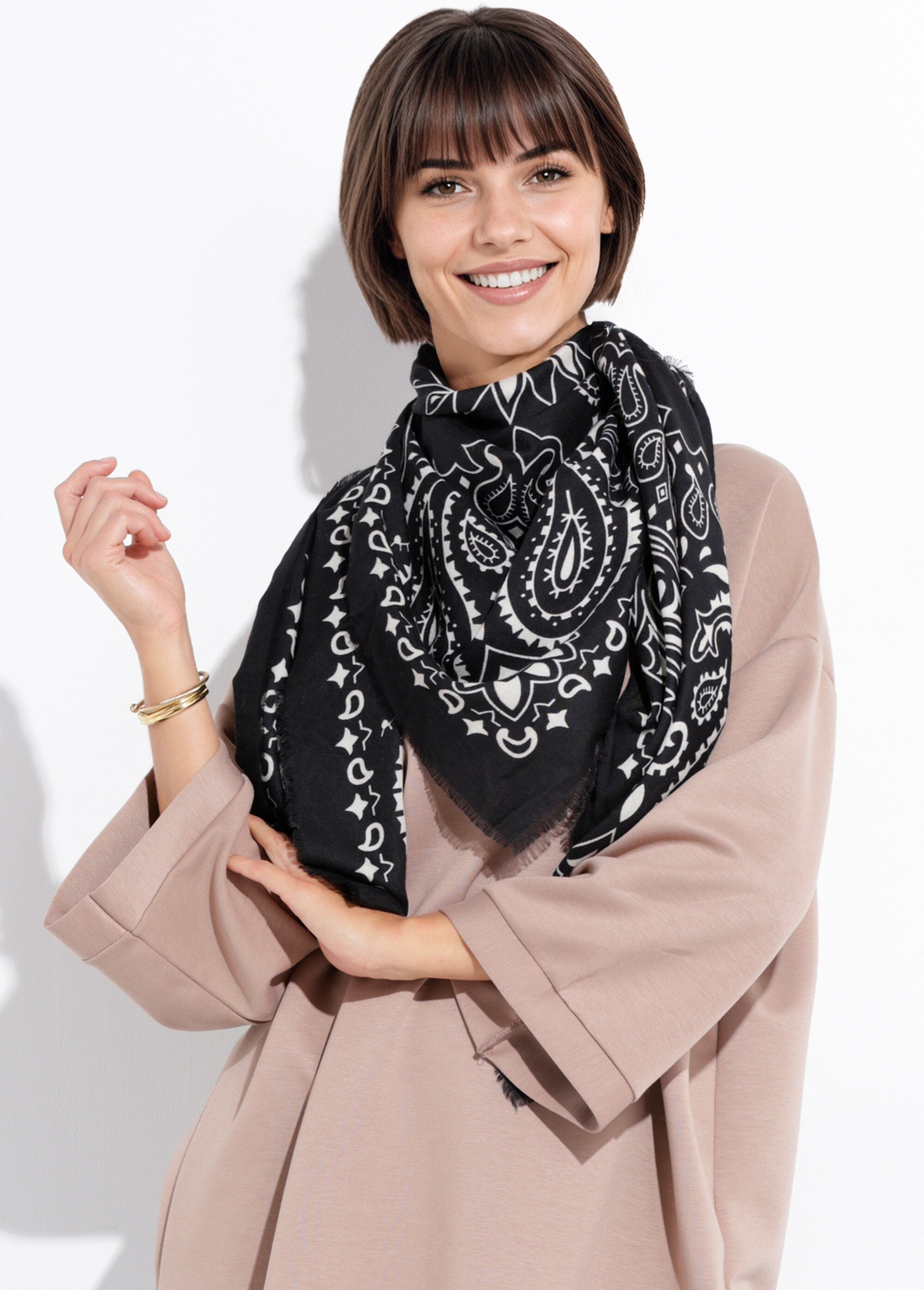 Echarpe fine avec laine, imprimé bandana Femme Noir MPACH140-03 MV1