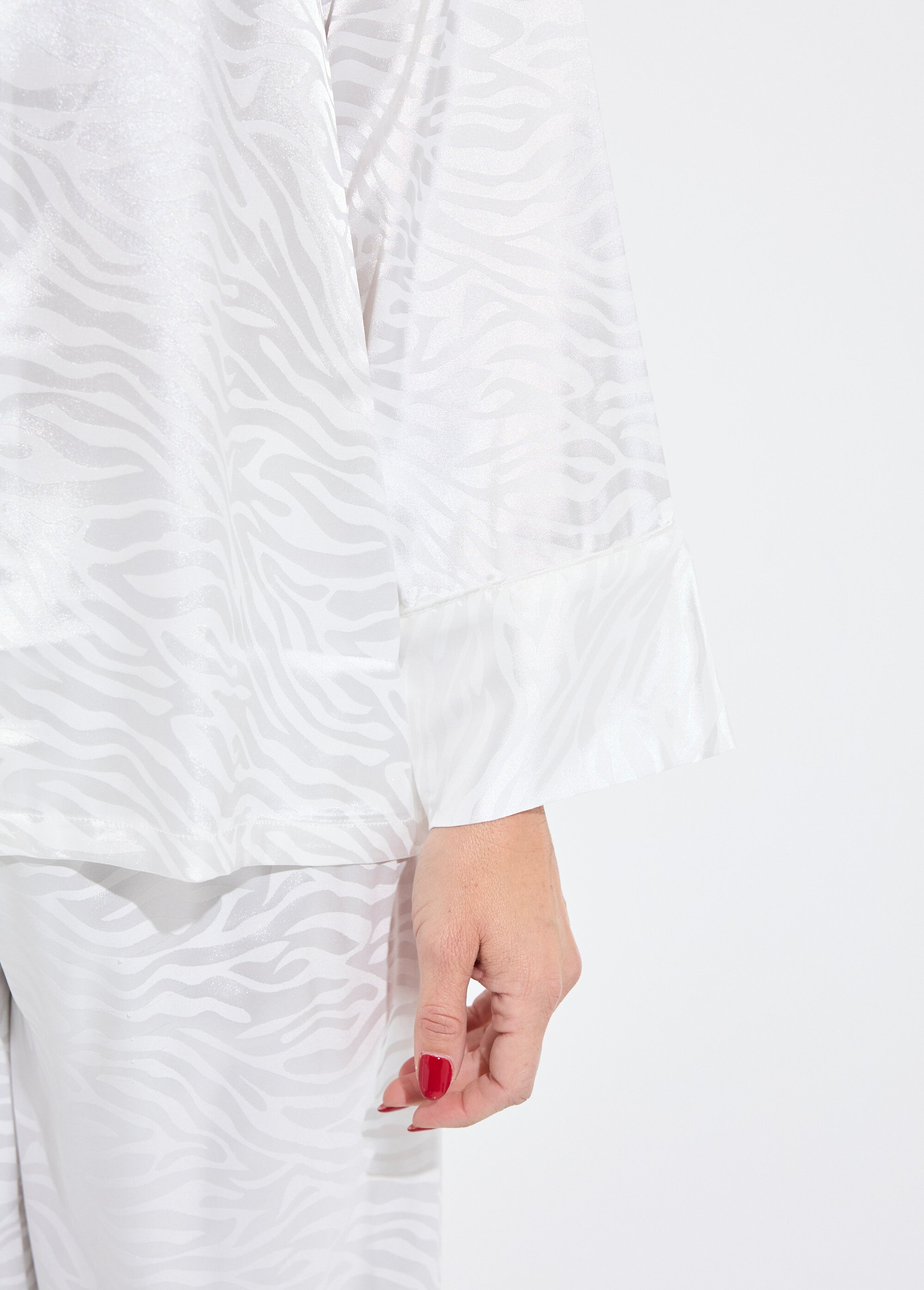 Pyjama long en satin motif zébré Femme Blanc H-NT053 DE2