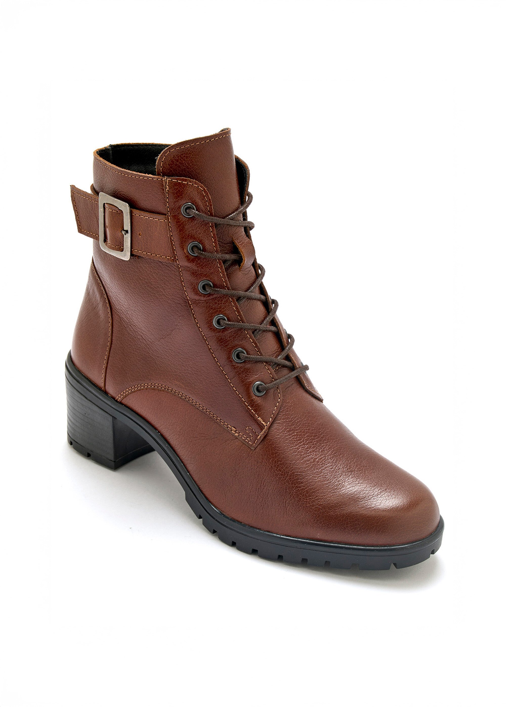 Boots lacées à talon semelle crantée