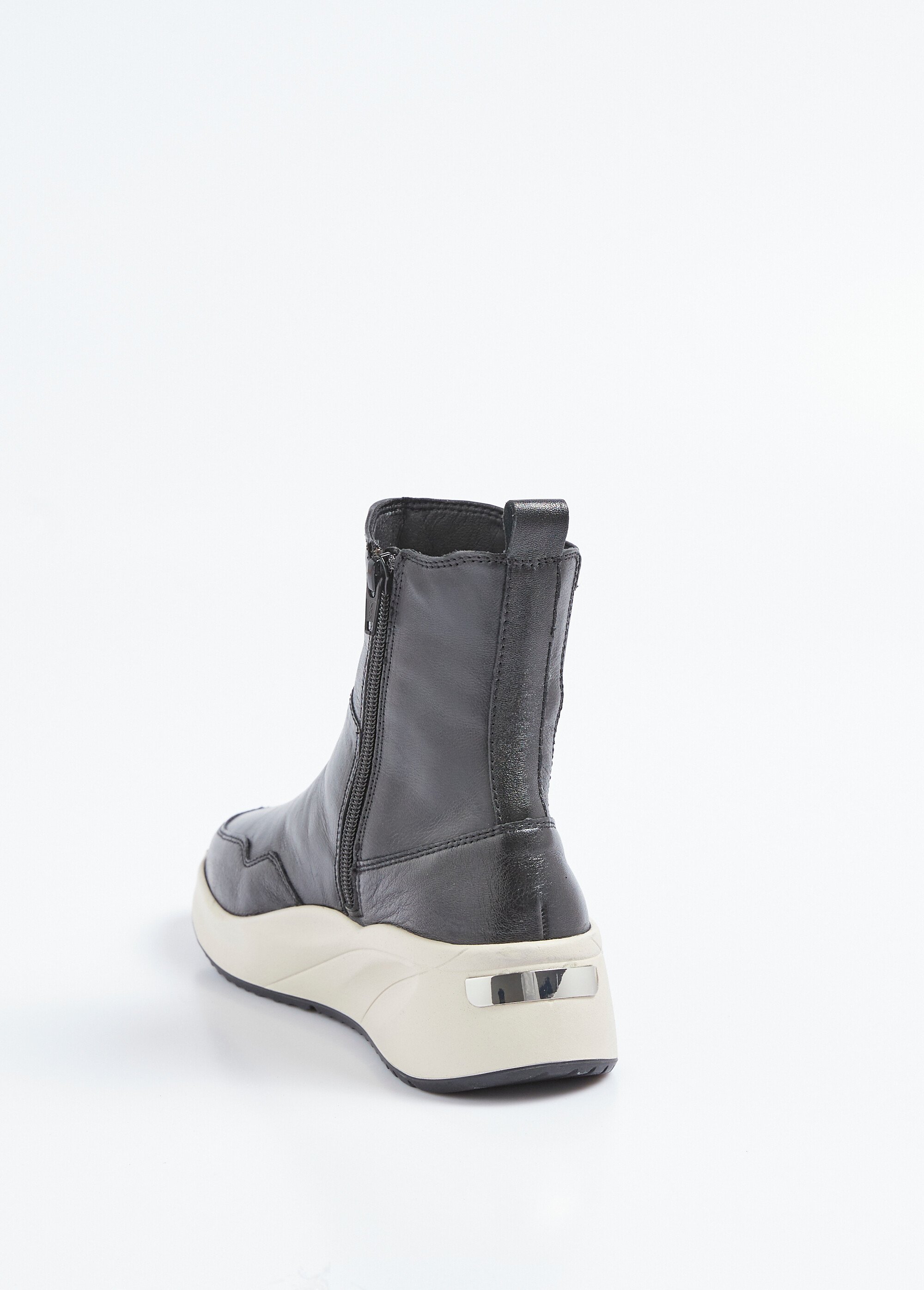 Boots cuir sportswear semelle épaisse