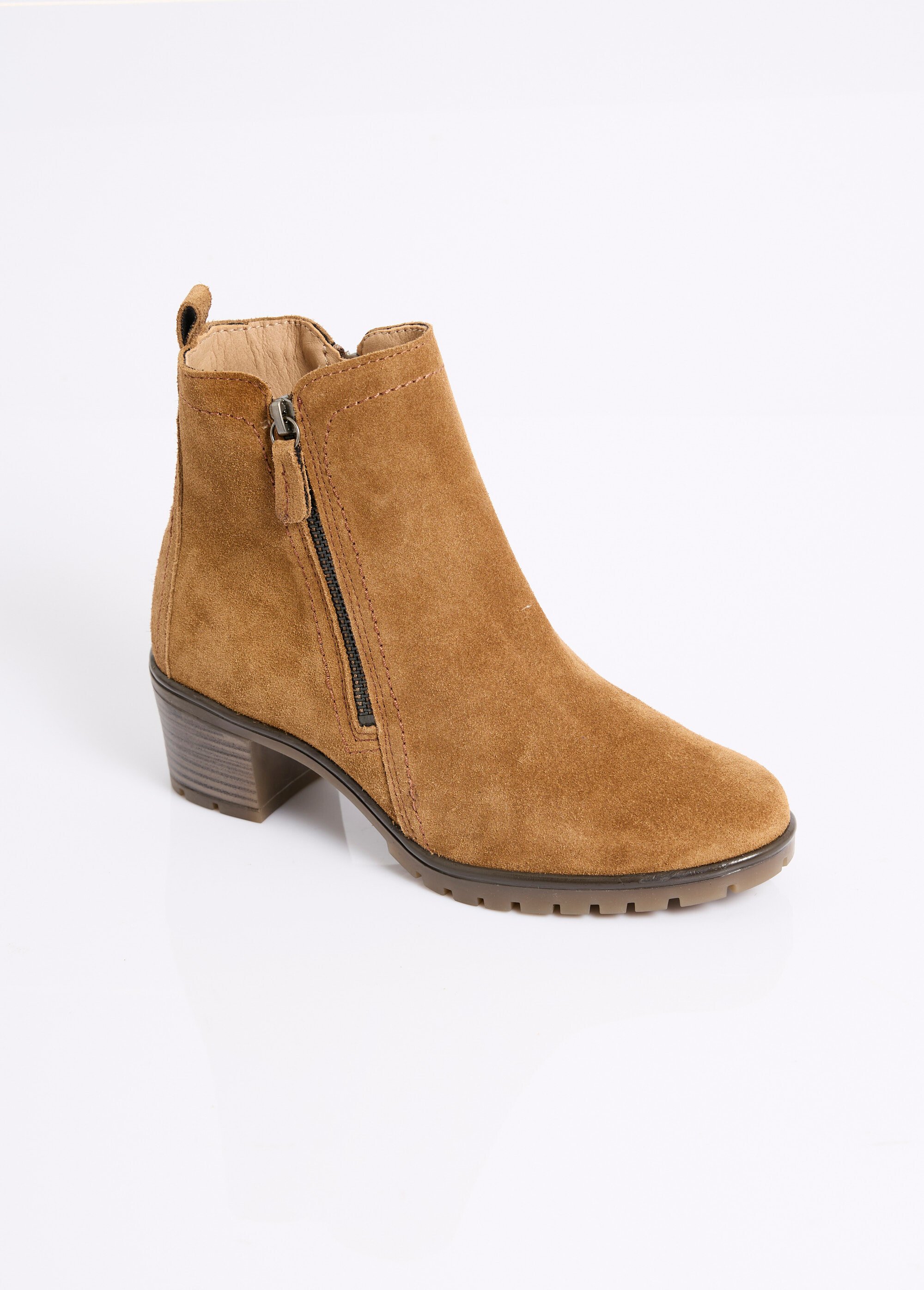 Boots zippées à talon en cuir suédé