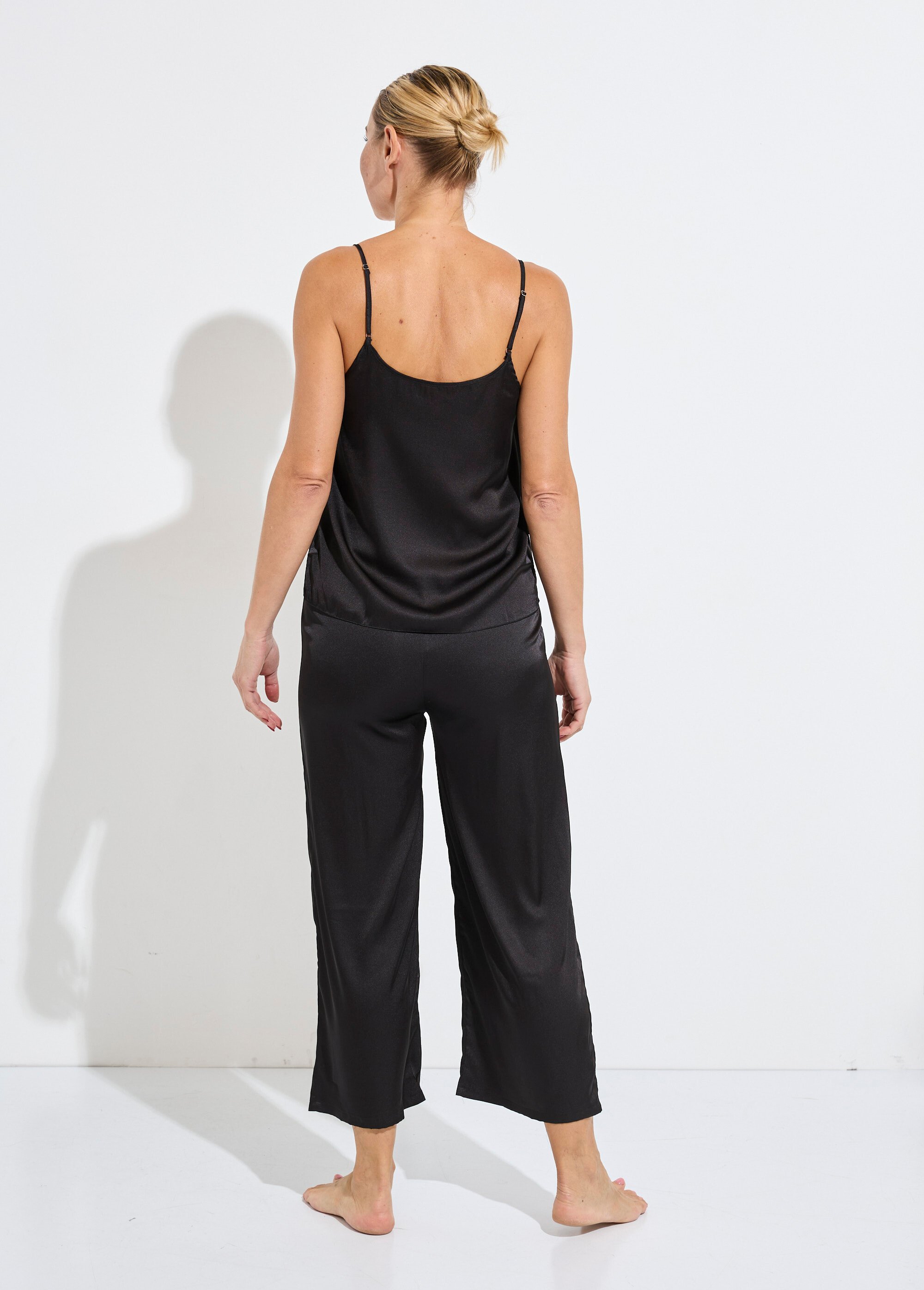 Pyjama long en satin avec caraco Femme Noir SUNPJ-363 DO1