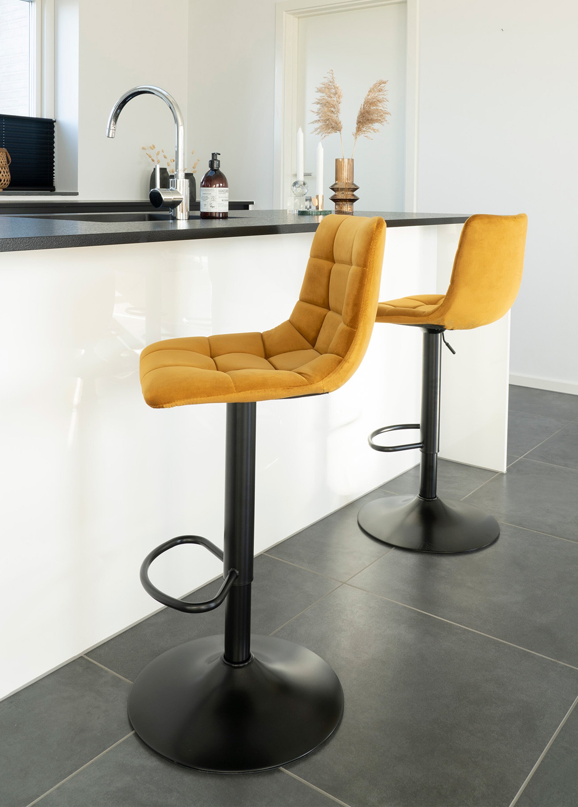 Chaise de bar matelassée en velours 1J JAUNE MOUTARDE HN-1001303 SI1