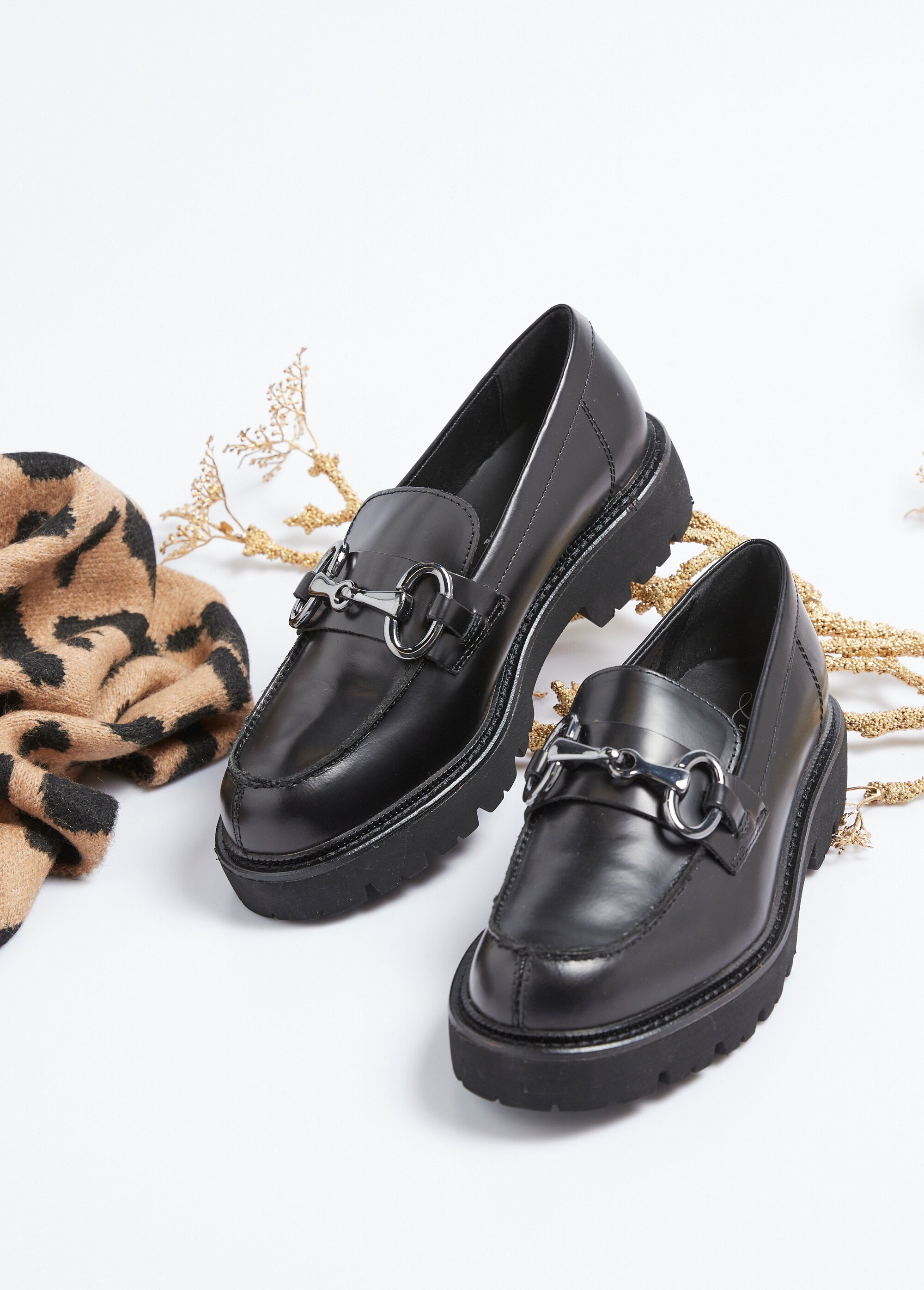 Mocassins cuir mors métal et semelle crantée Femme Noir TOMKENYA552 SF1