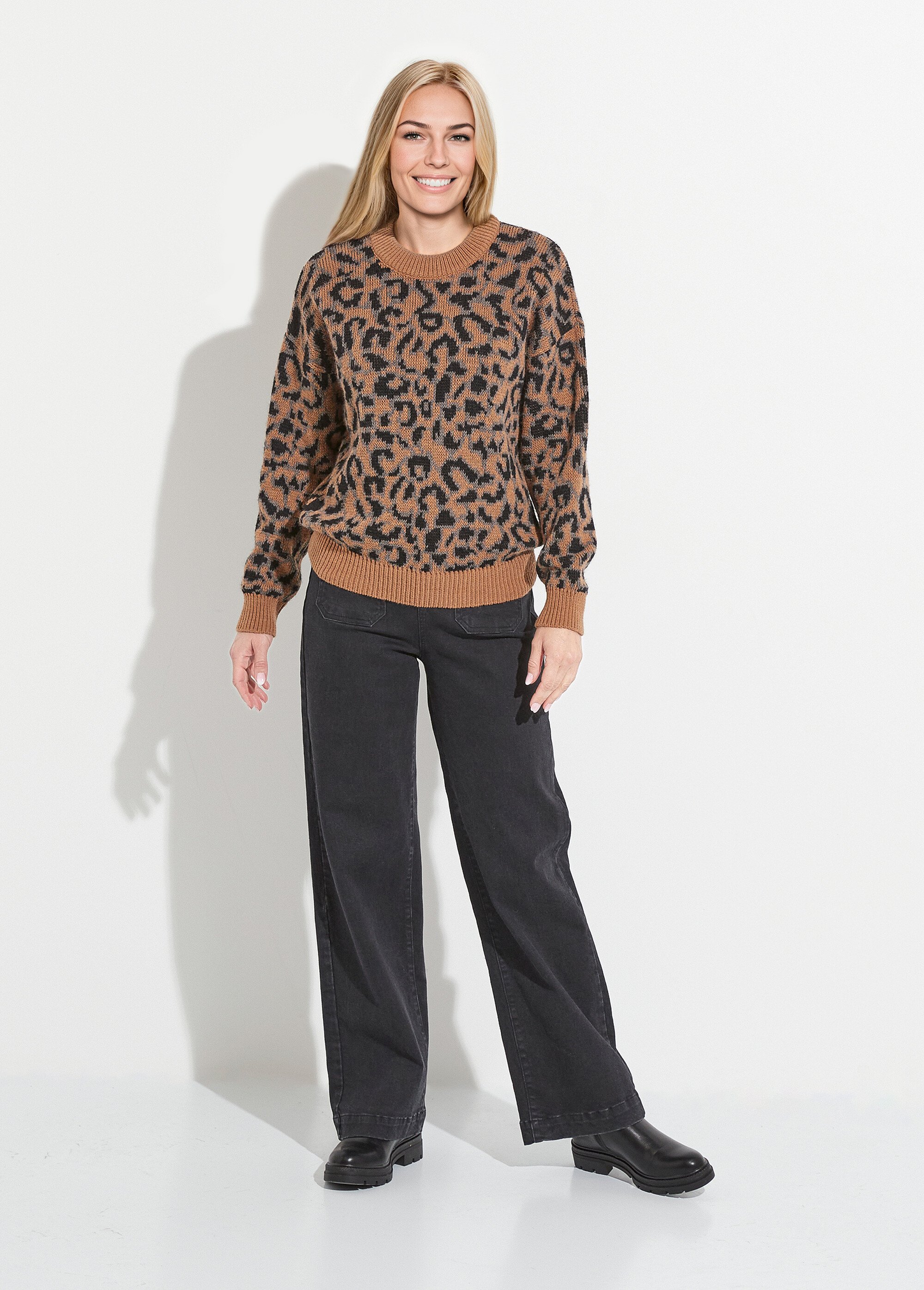 Pull motif léopard col montant manches longues Femme CAMEL ET NOIR PABLITO SF1