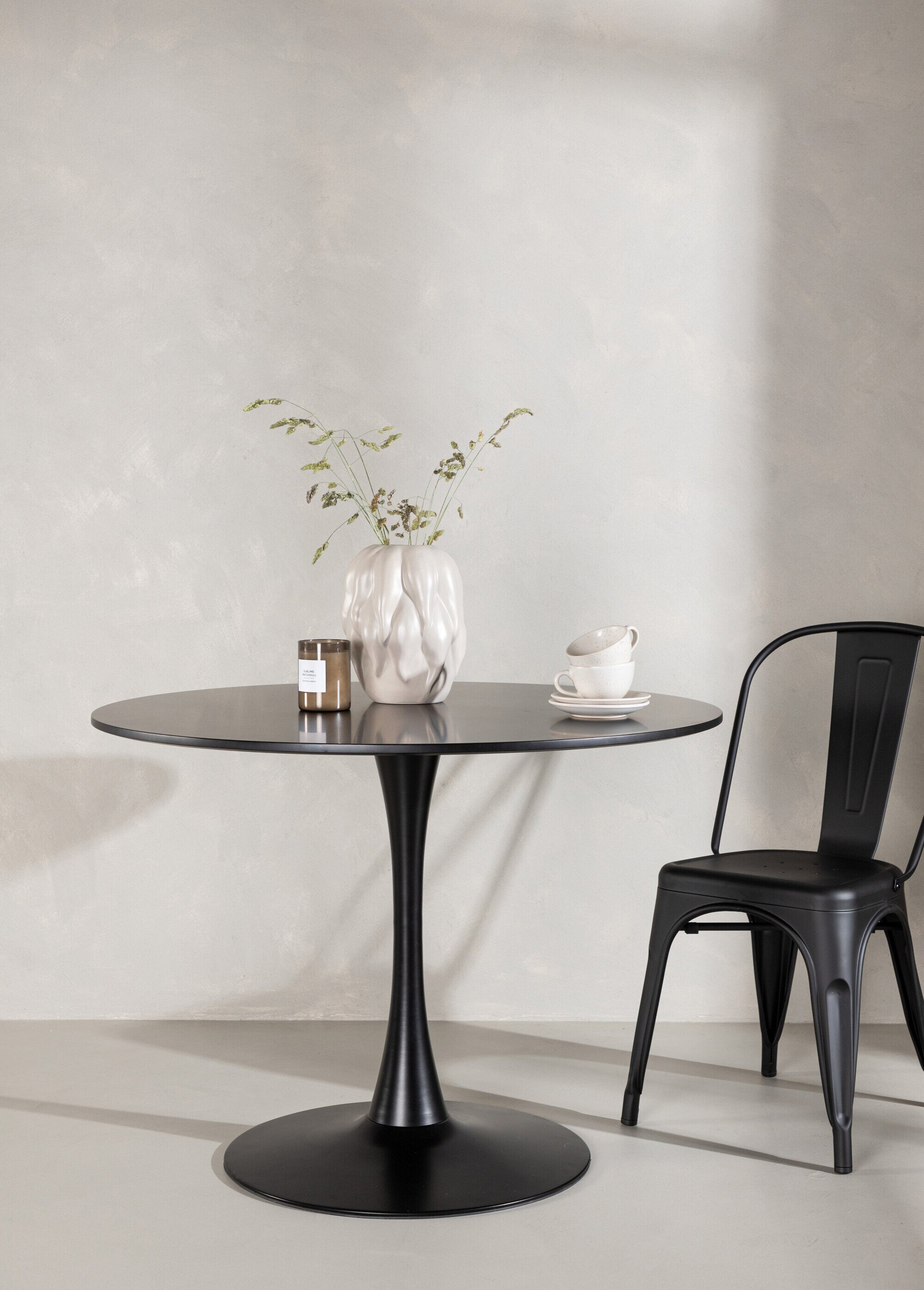 Table acier ronde piètement épuré NOIR VEN-19996-060 SF1
