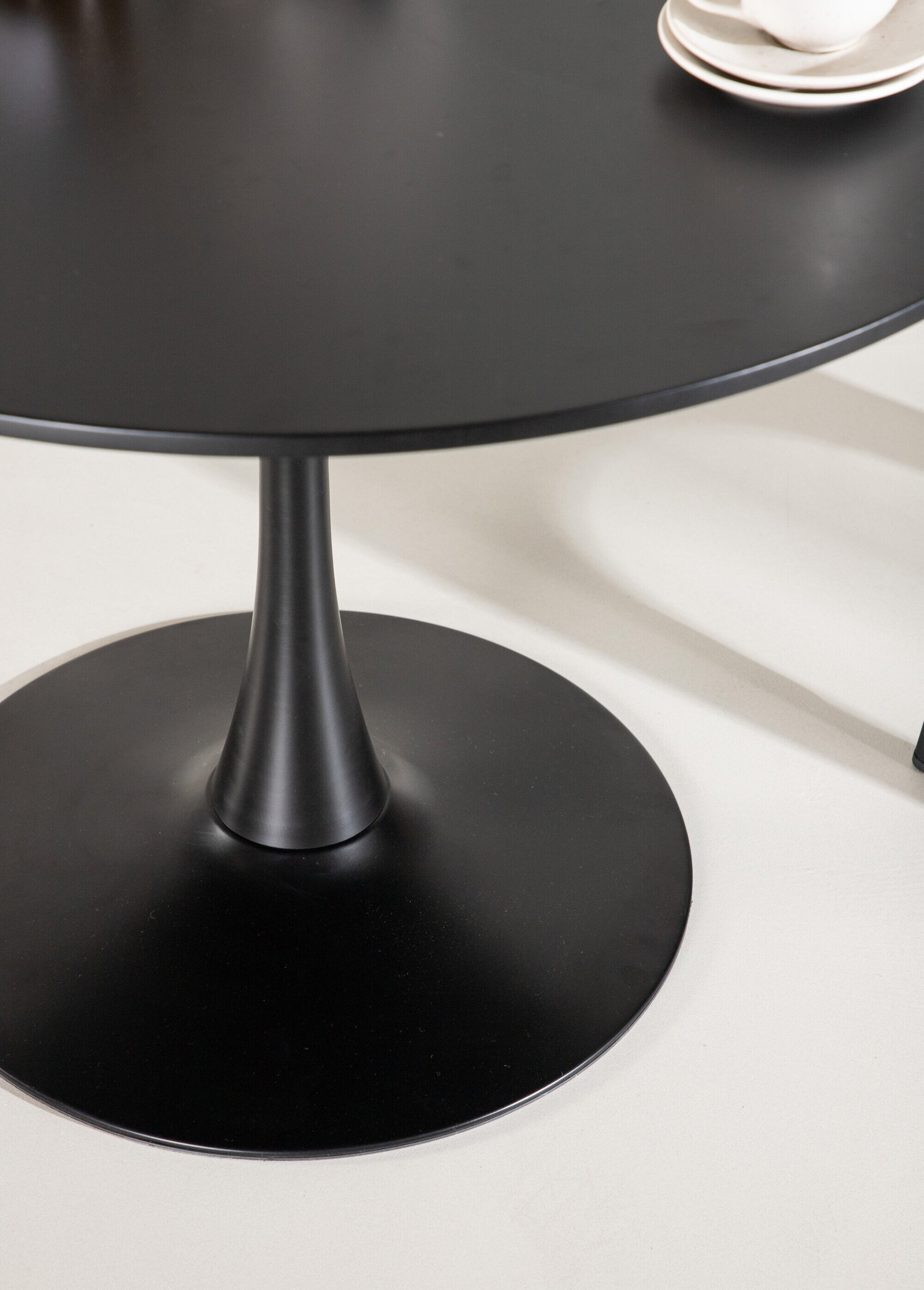 Table acier ronde piètement épuré NOIR VEN-19996-060 SF3