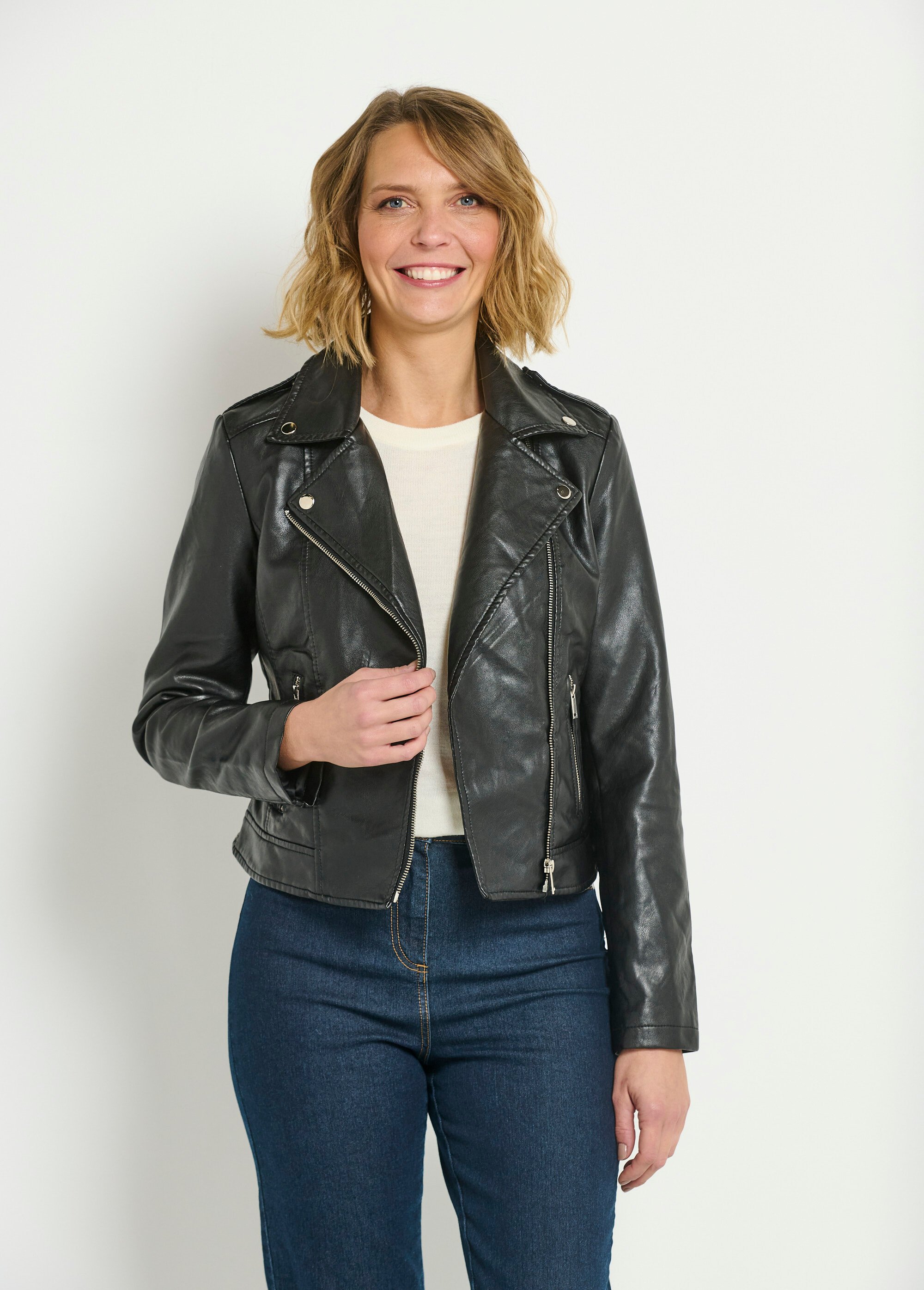Veste zippée tendance en simili cuir