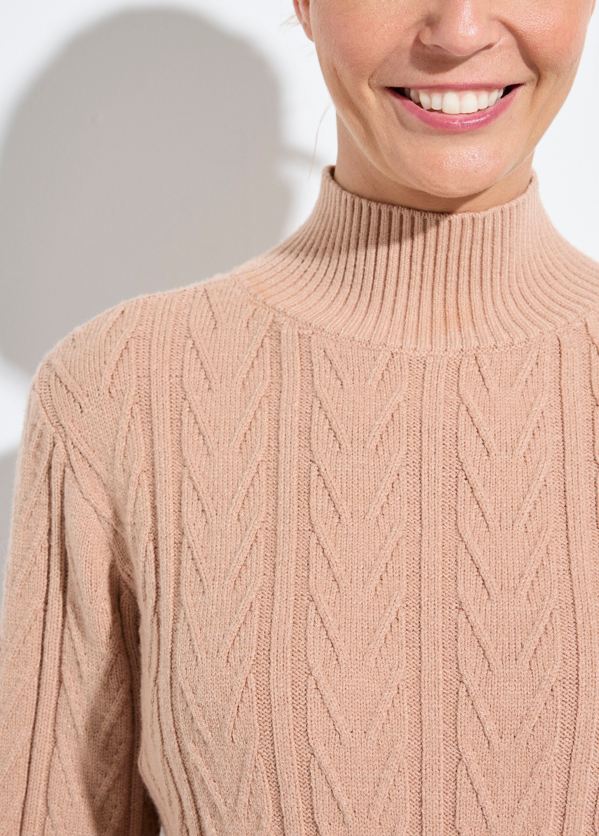 Pull chaud col montant côtelé et torsadé Femme Beige PETRONIA DE1