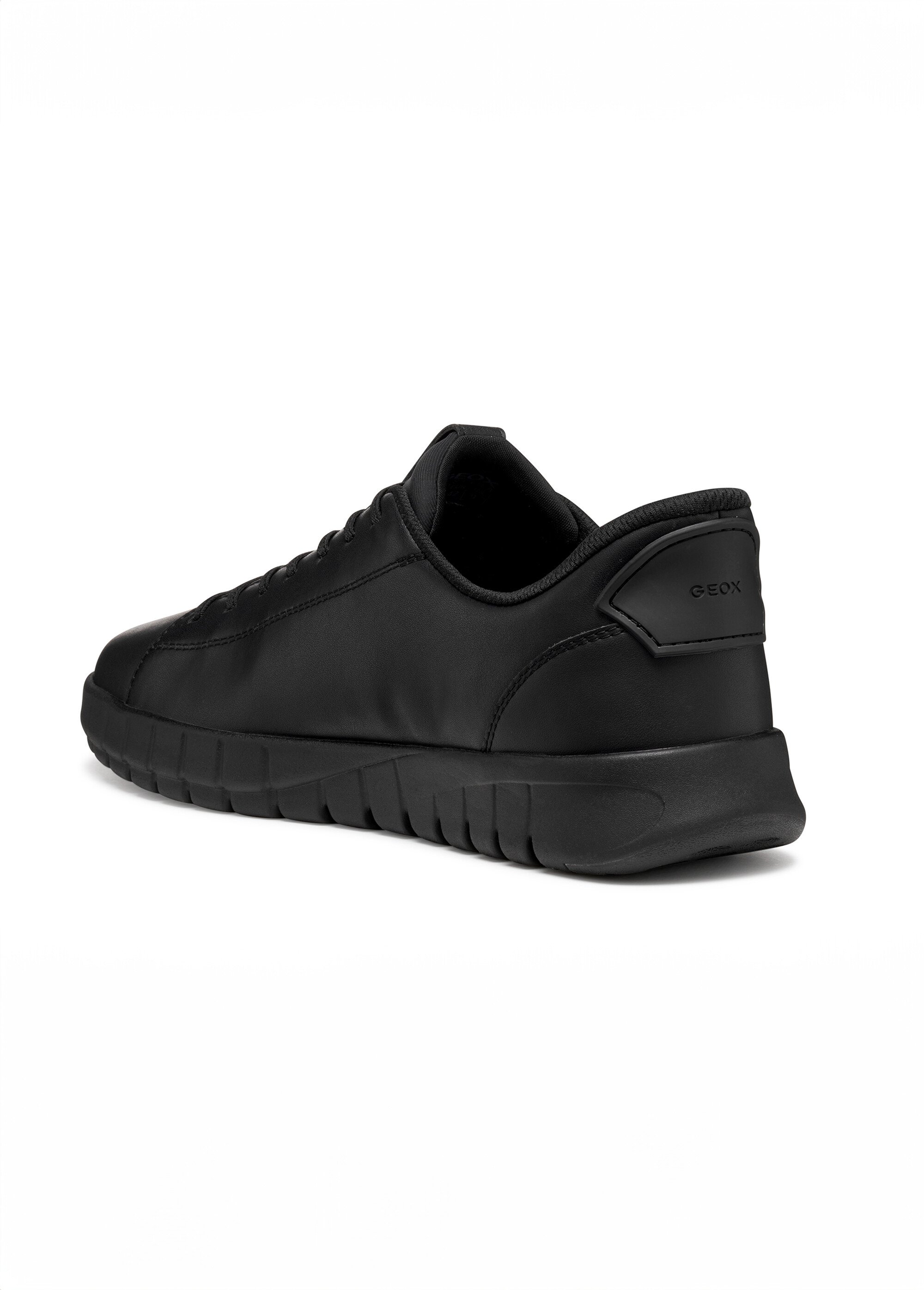 Baskets homme en cuir à lacets Homme Noir GEO-U56MAA DO1