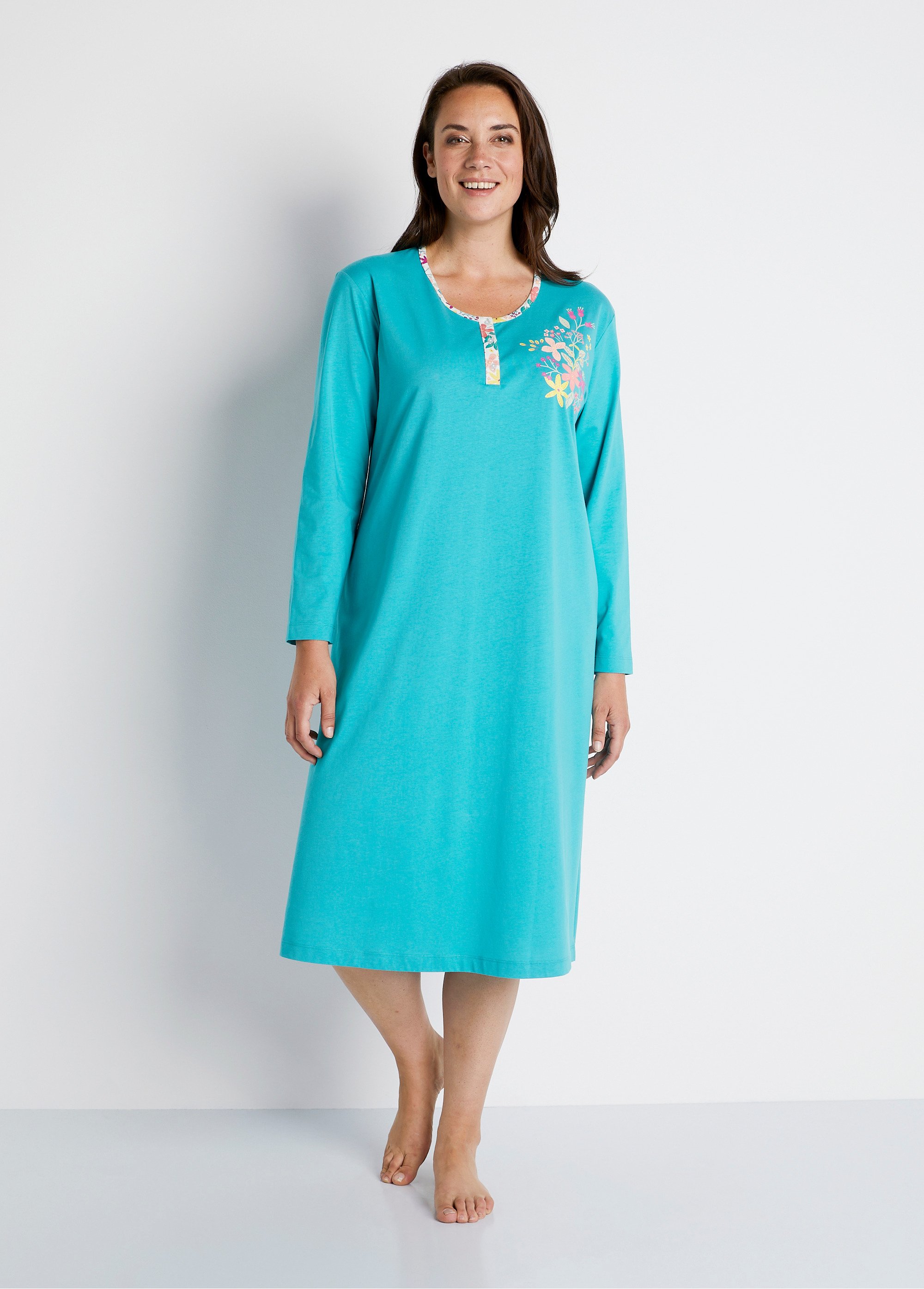 Chemise de nuit mi-longue manches longues