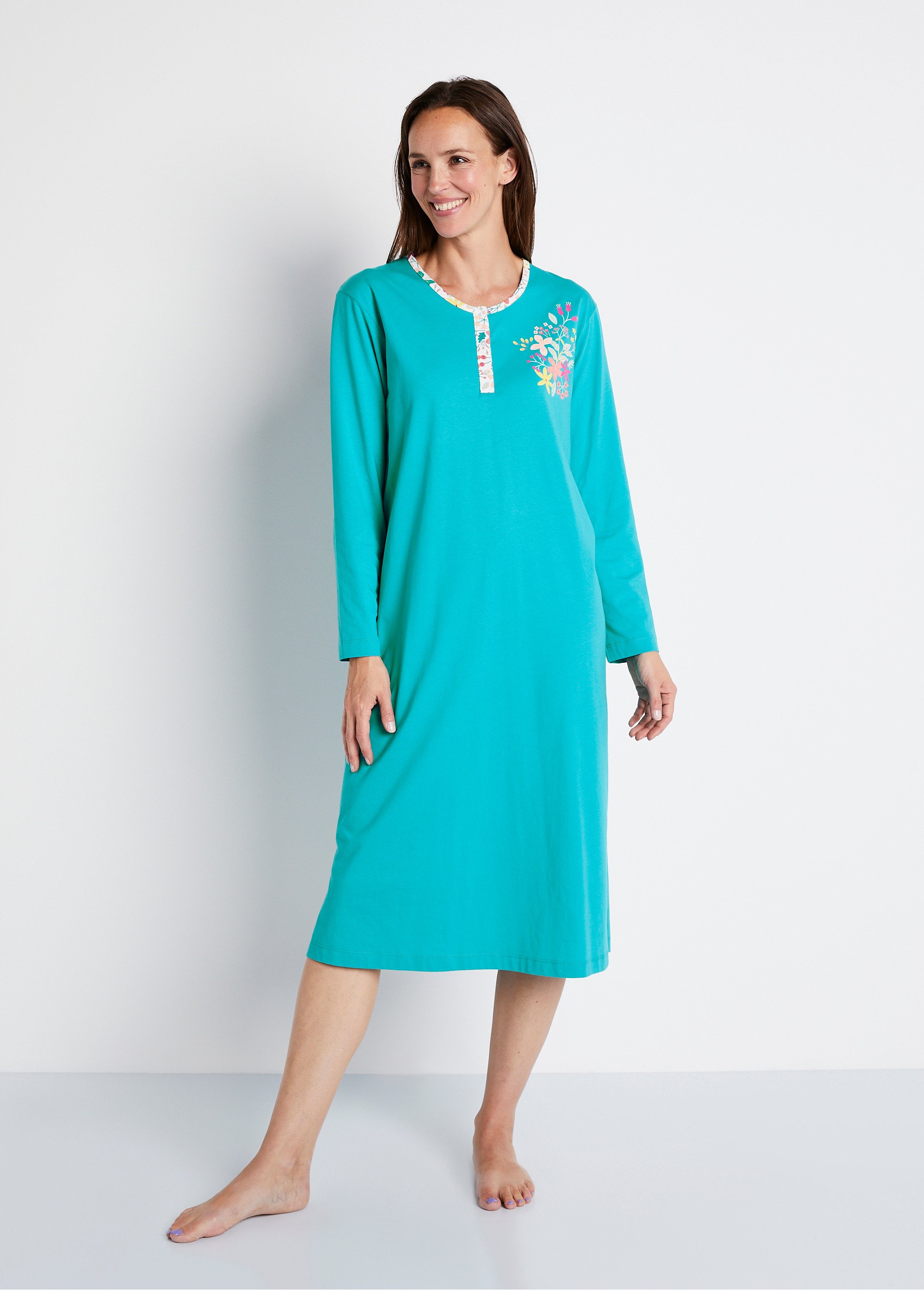Chemise de nuit mi-longue manches longues
