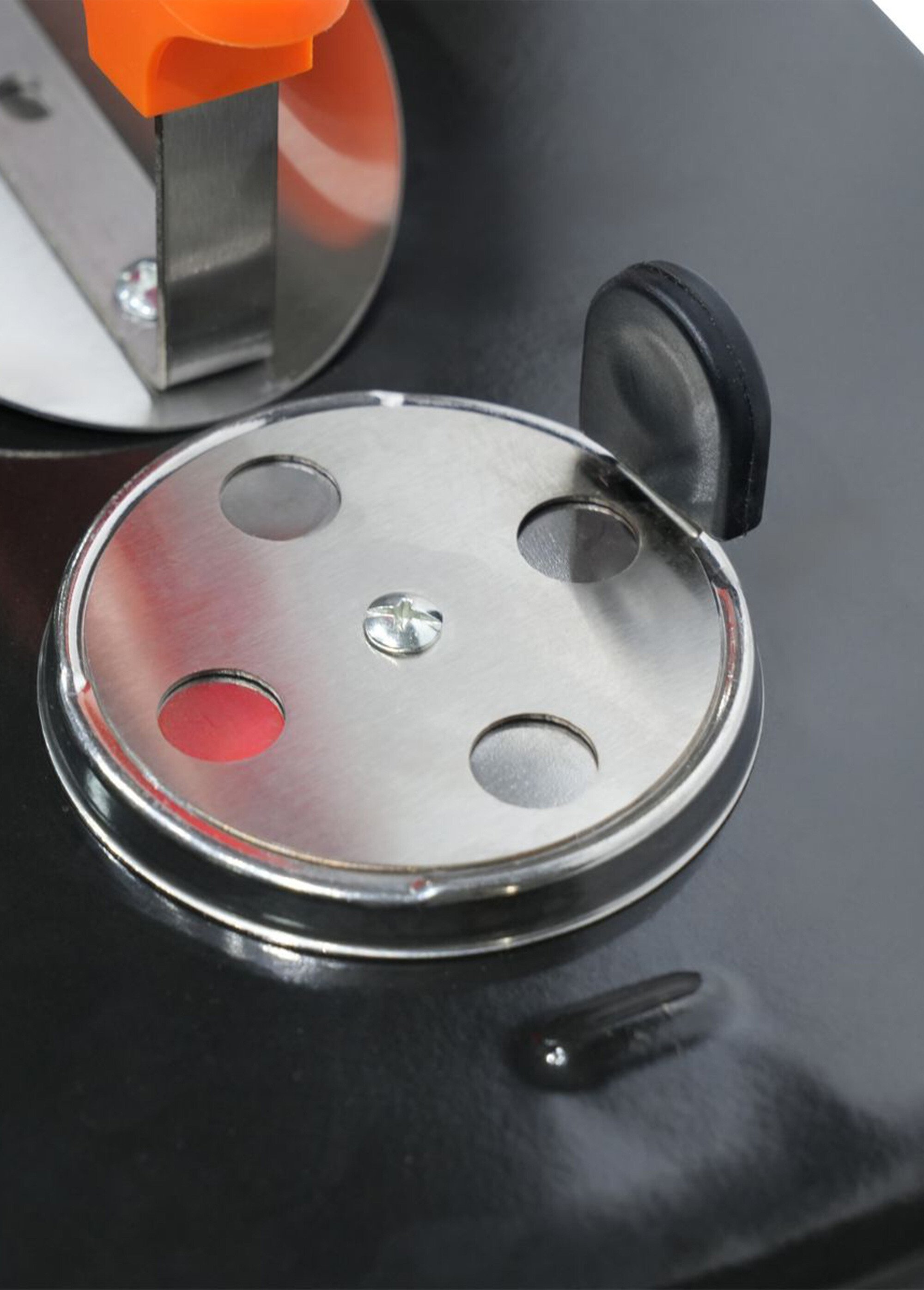 Grill portable avec pieds pliables Noir 9190325 DE4