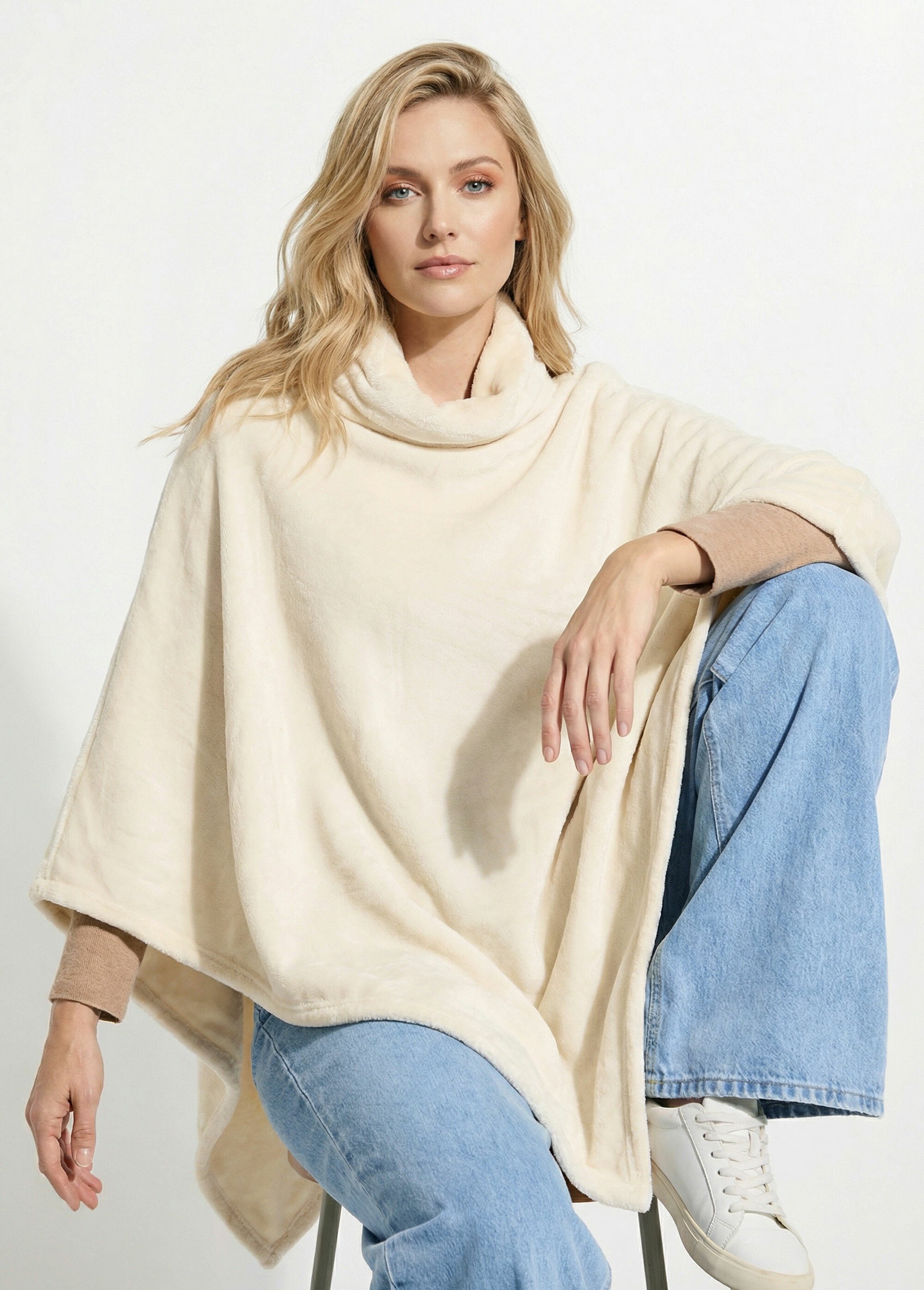 Poncho maille polaire avec col montant Femme Beige TIS-COSY-PONCHO MV1