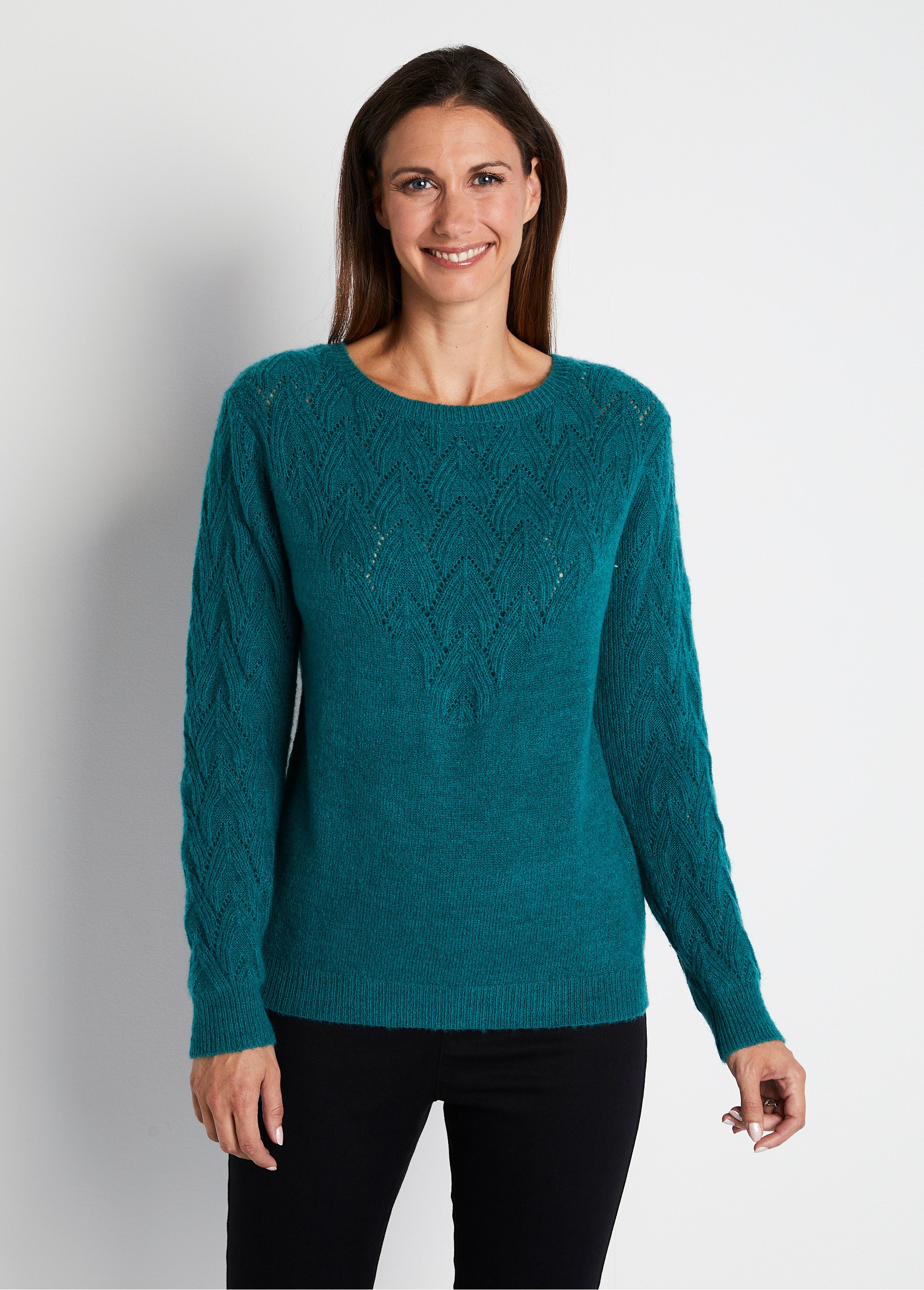 Pull doux uni col rond maille fantaisie