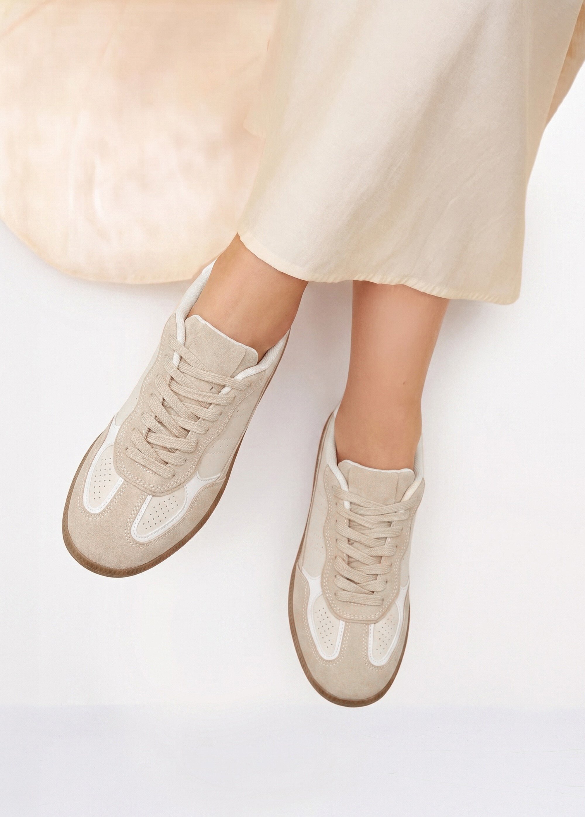 Sneakers simili cuir lisse et suédé Femme Beige COVLT33-76 SI1