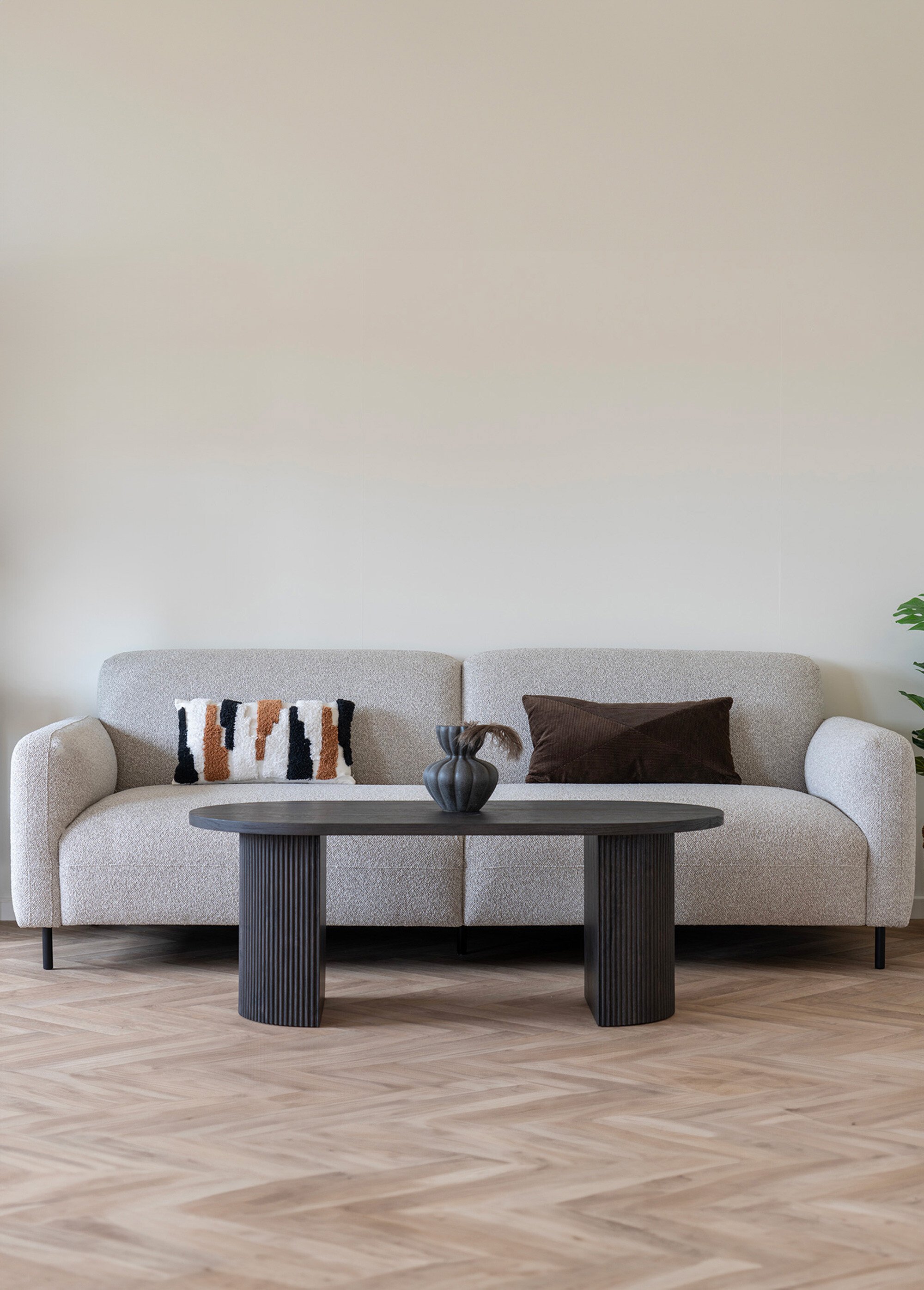 Table basse ovale avec pieds rainurés 1F MARRON HN-2102120 SI1