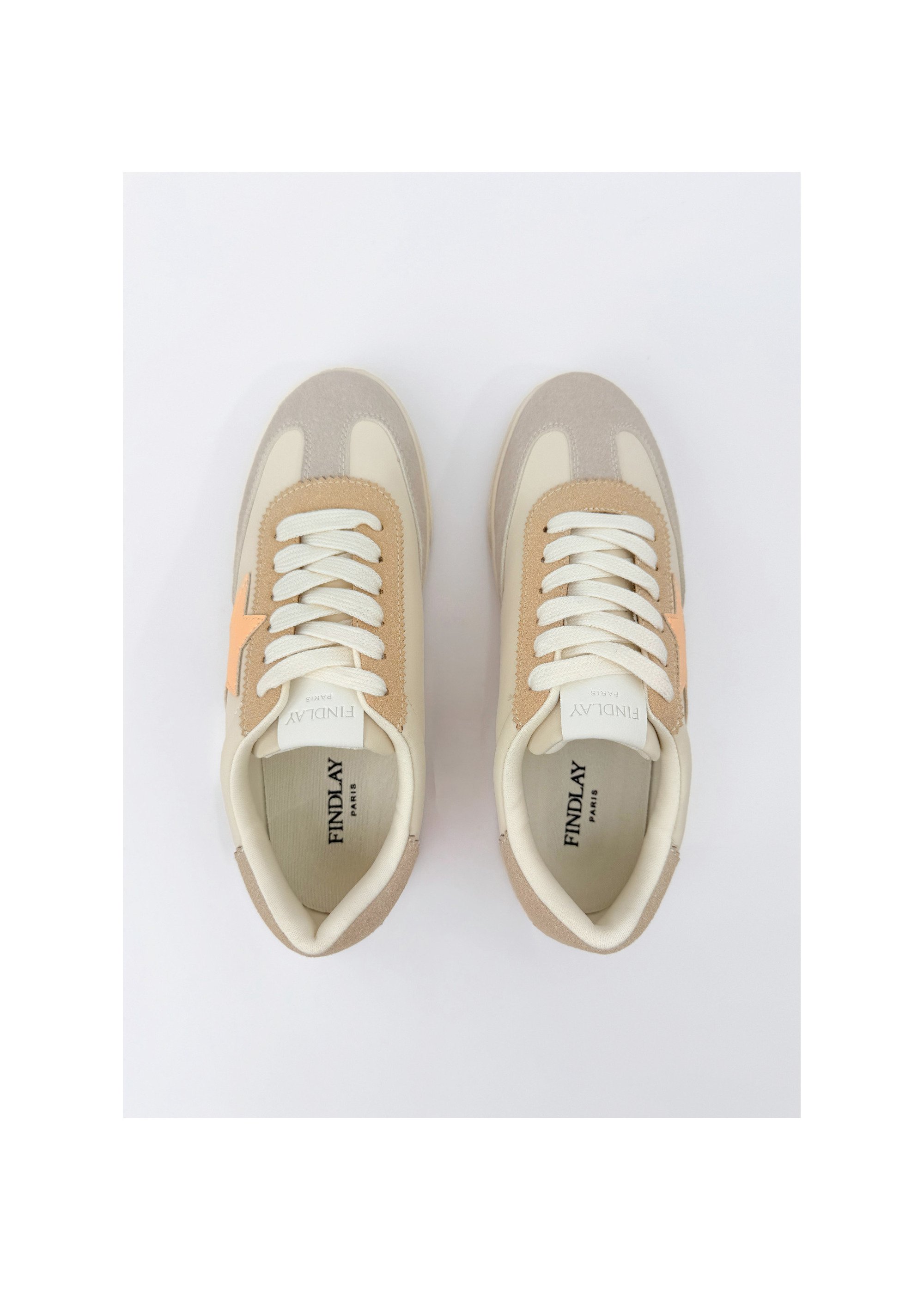 Baskets à lacets avec détail étoile Femme Violet COVFY1152 OV1