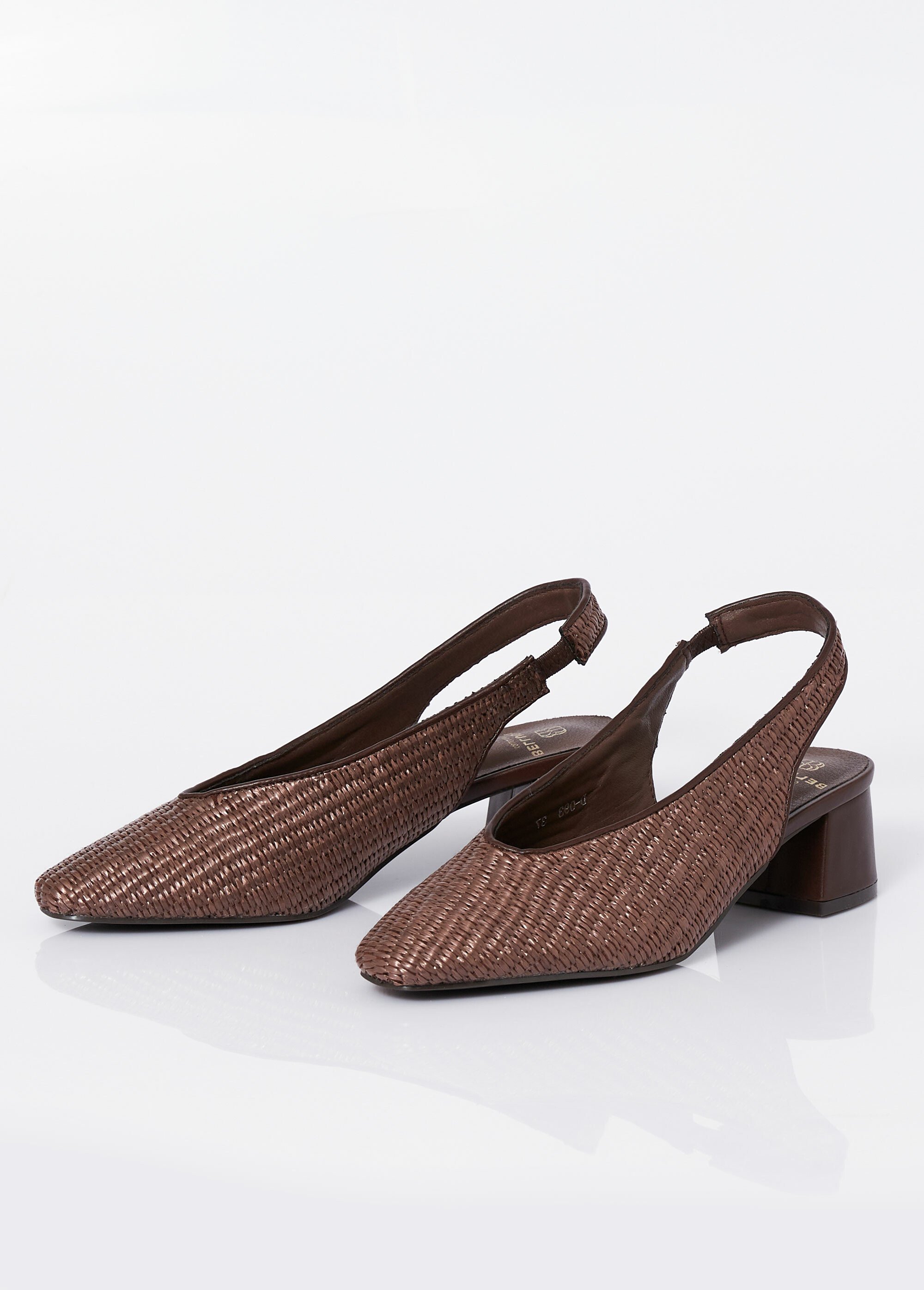 Escarpins bride slingback, effet tissé