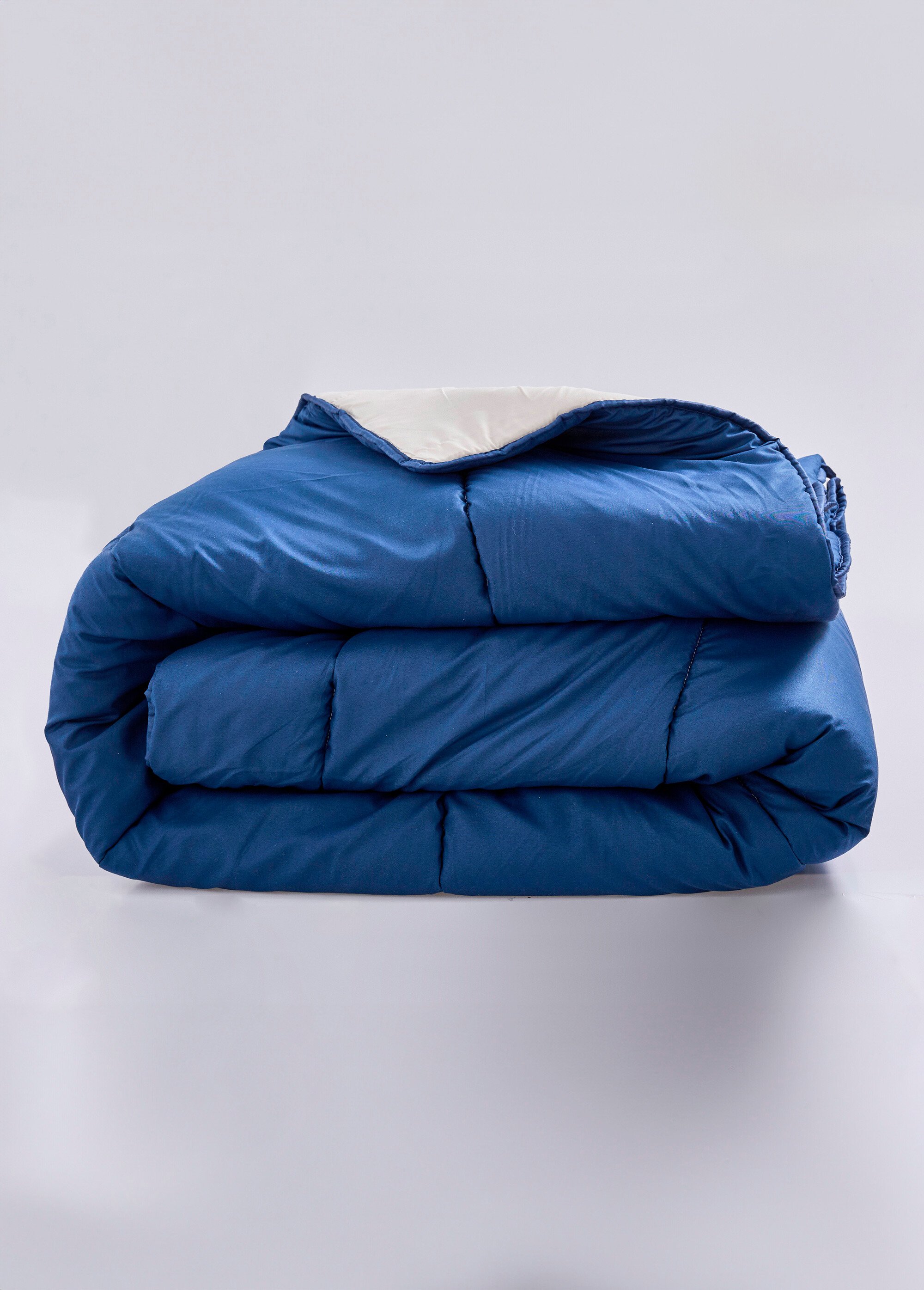 Couette microfibre bicolore réversible 400 g/m²