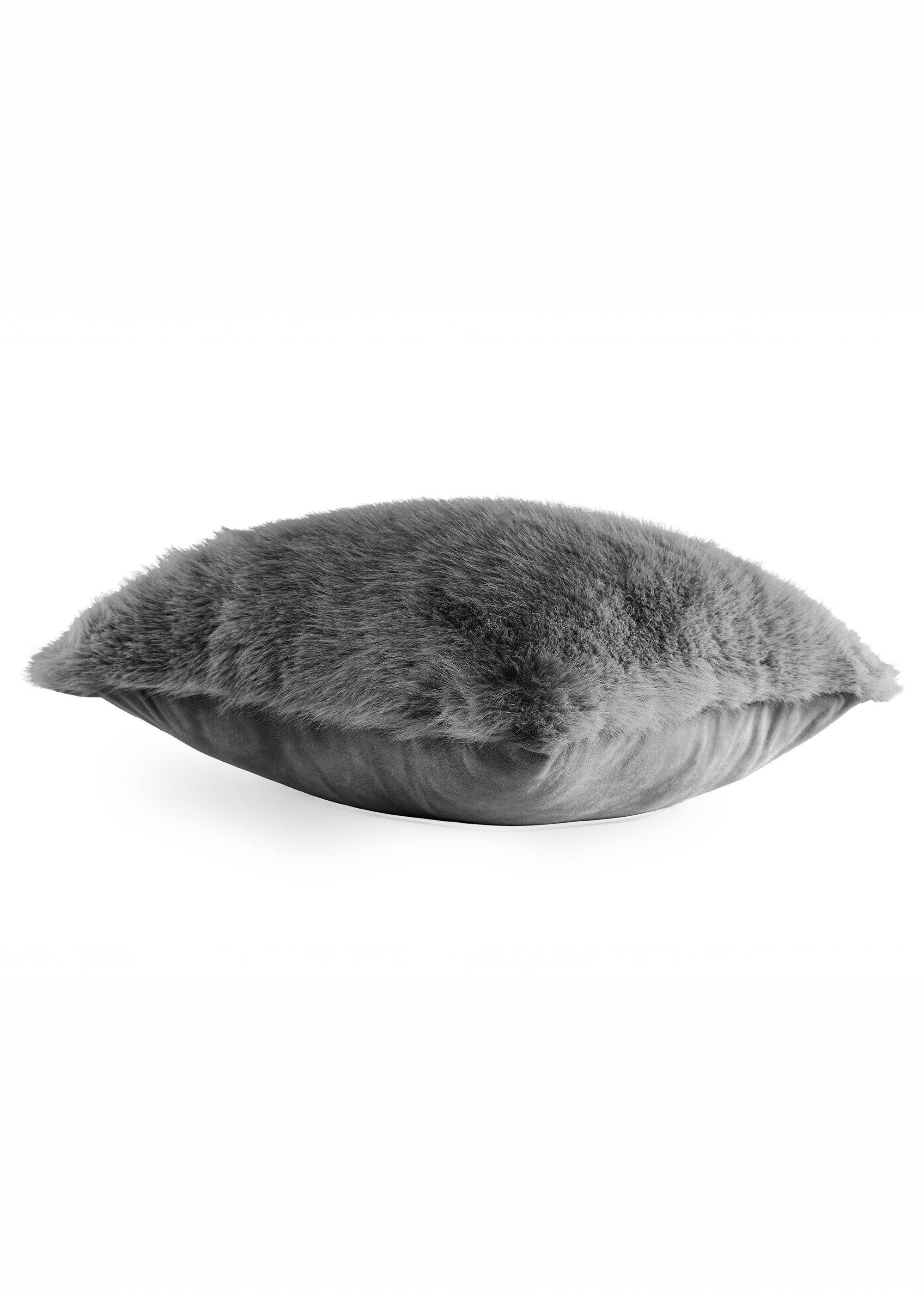 Coussin déco fausse fourrure longs poils Gris TIS-JUNE DE1