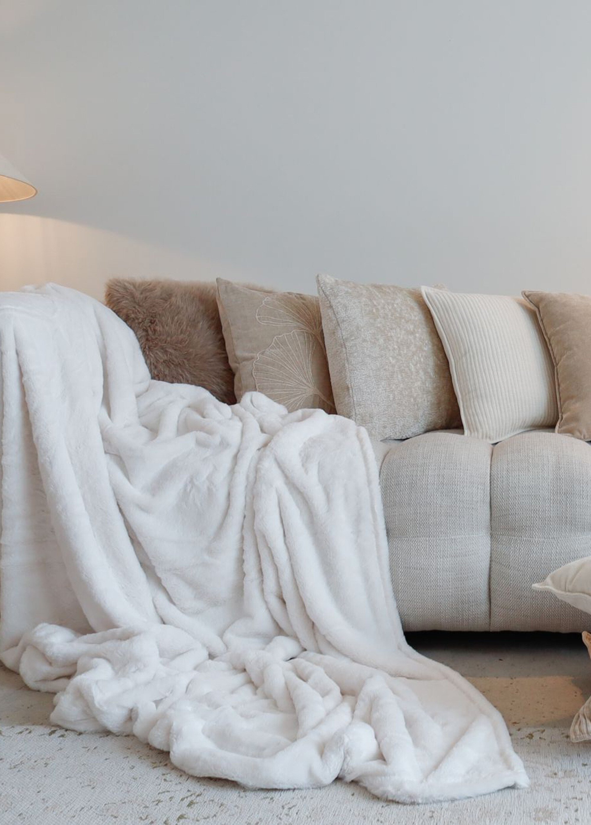 Coussin déco fausse fourrure longs poils Marron TIS-JUNE SI1