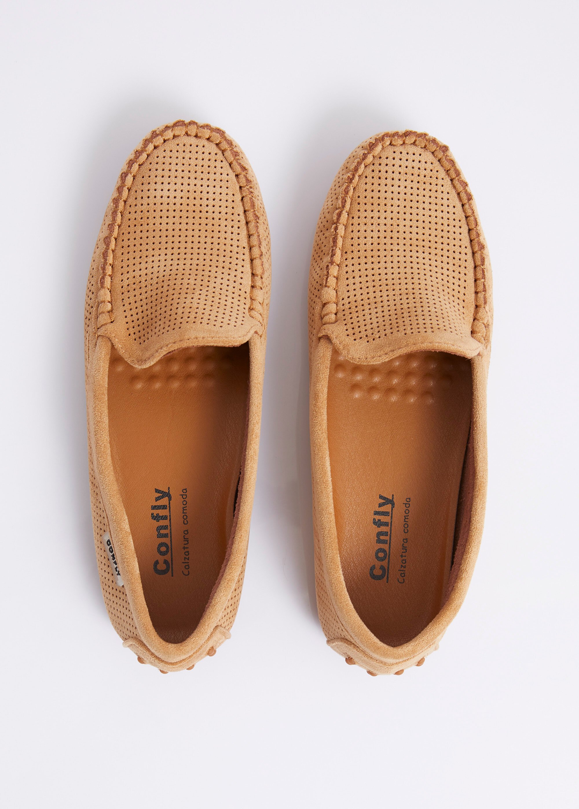 Mocassins antidérapants suédine perforée Femme Marron JANNDF937 OV1