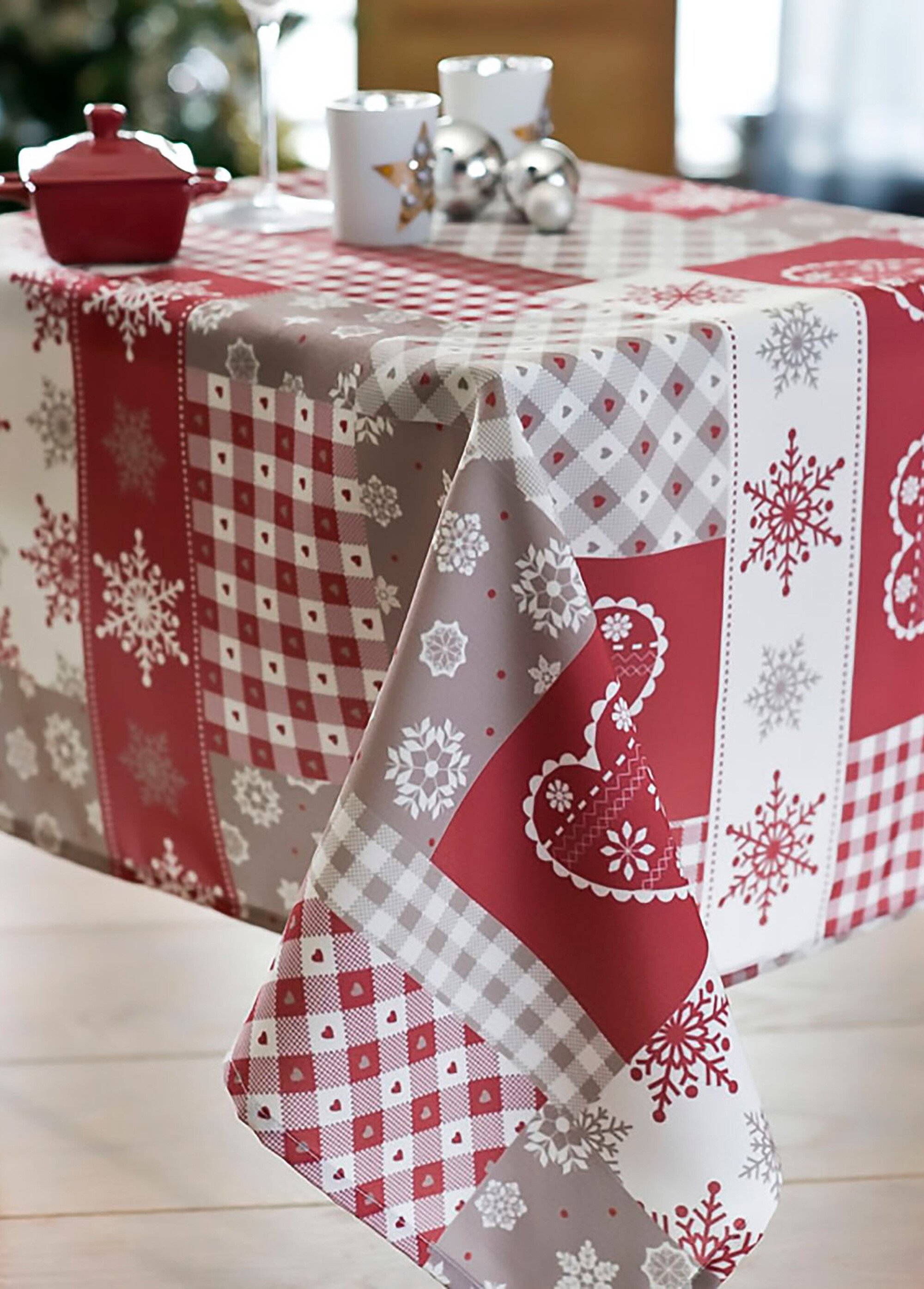 Nappe de fête imprimé patchwork entretien facile NAPPE RUBICON FA1