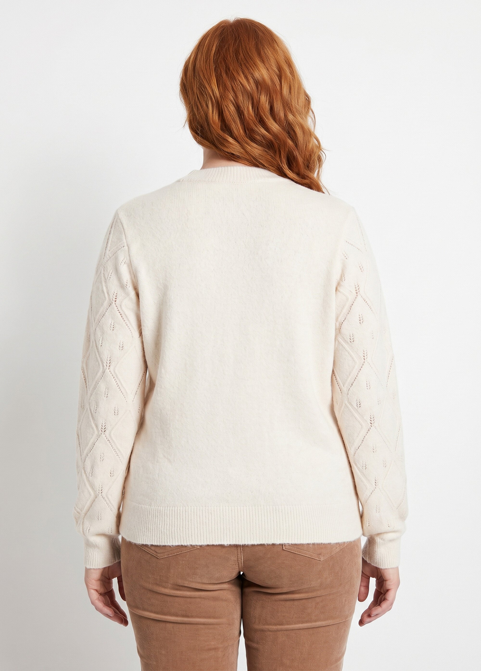 Pull doux ajouré perlé col montant