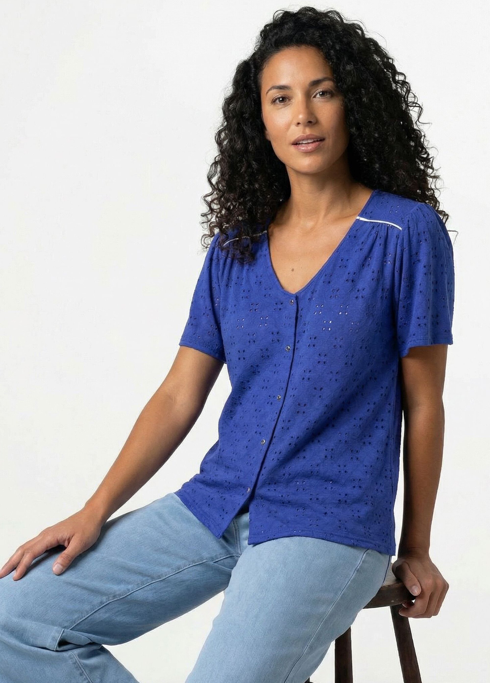 T-shirt col V maille effet broderie Femme BLEU DUR CADIA MV1