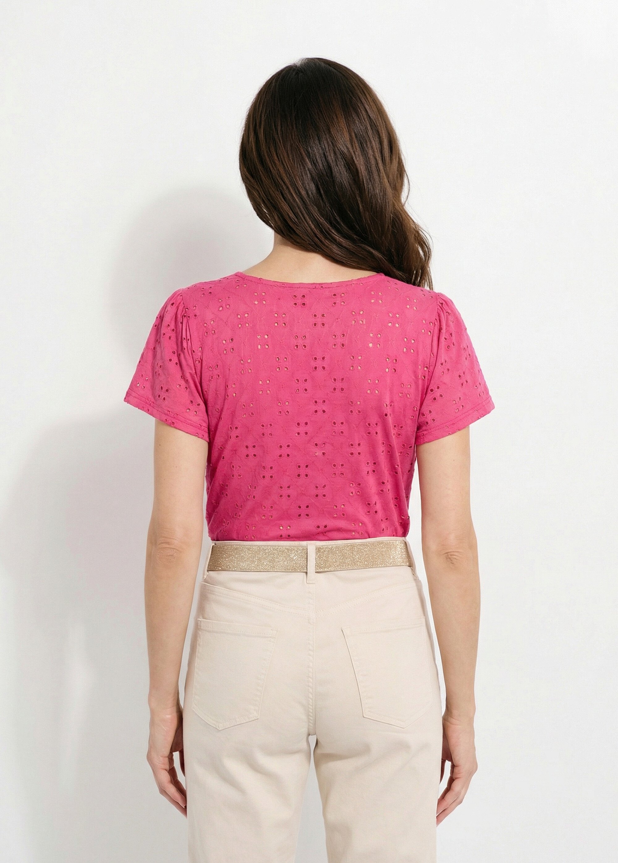T-shirt col V maille effet broderie