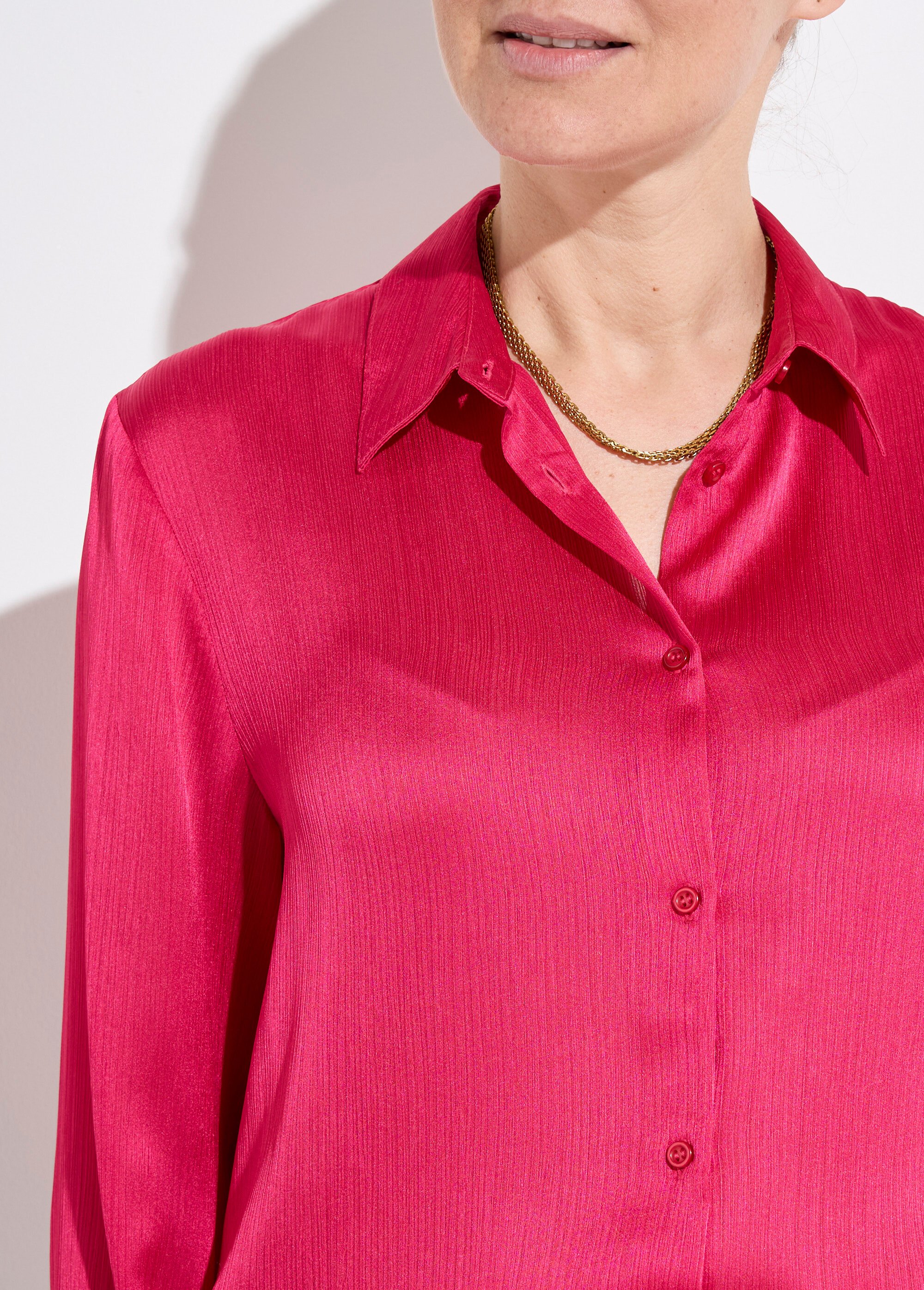 Chemisier boutonné satin manches longues