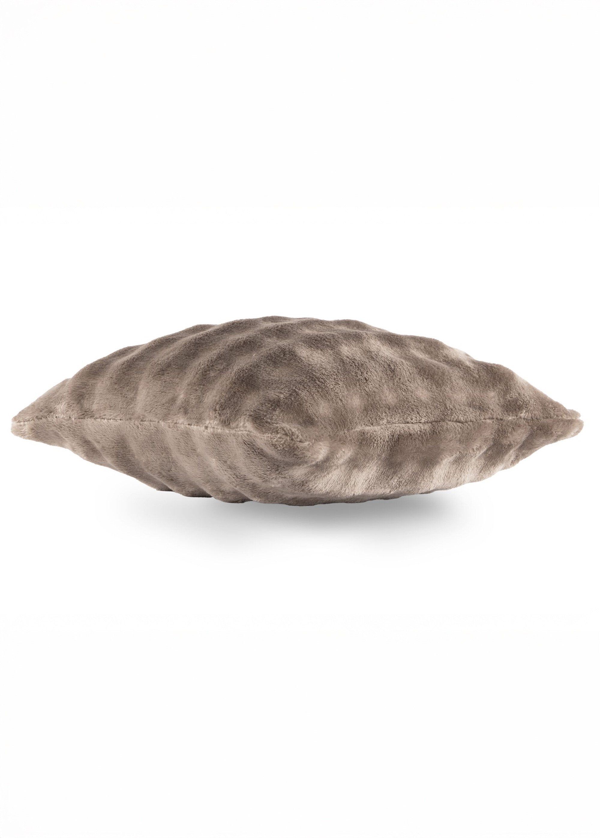 Coussin déco fantaisie, fausse fourrure