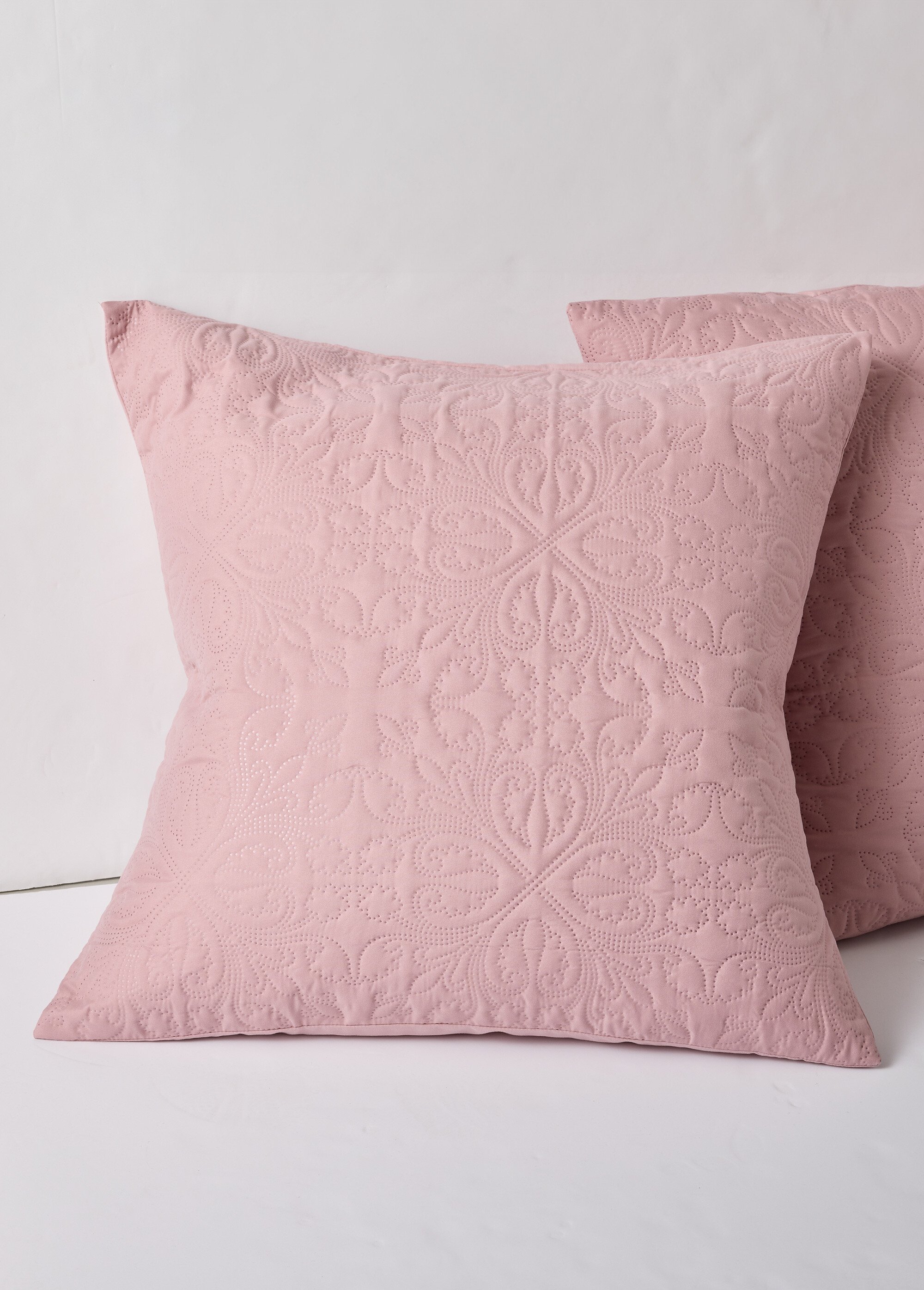 Couvre-lit motif floral effet relief